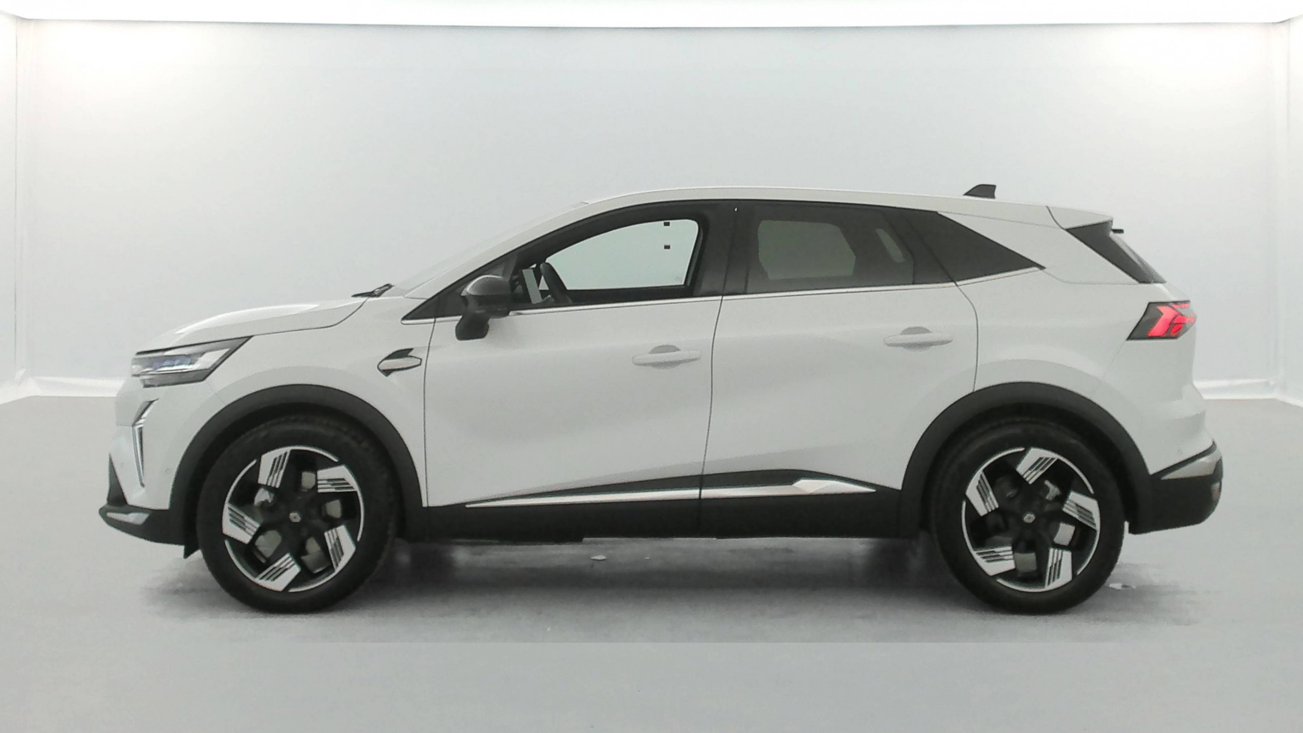 Vente en ligne Renault Symbioz  E-Tech full hybrid 145 au prix de 27 990 €