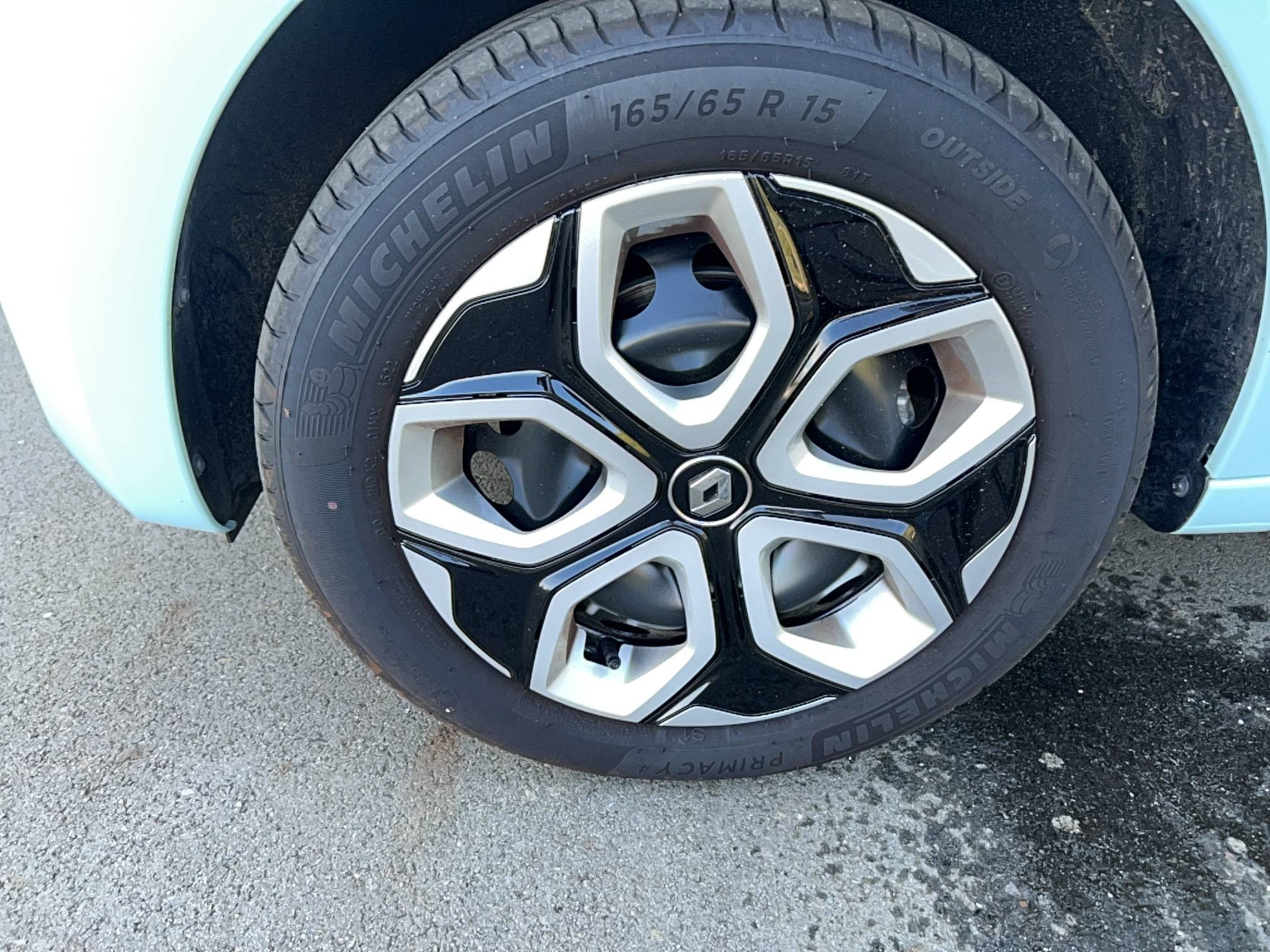 Vente en ligne Renault Twingo 3  SCe 65 au prix de 14 590 €