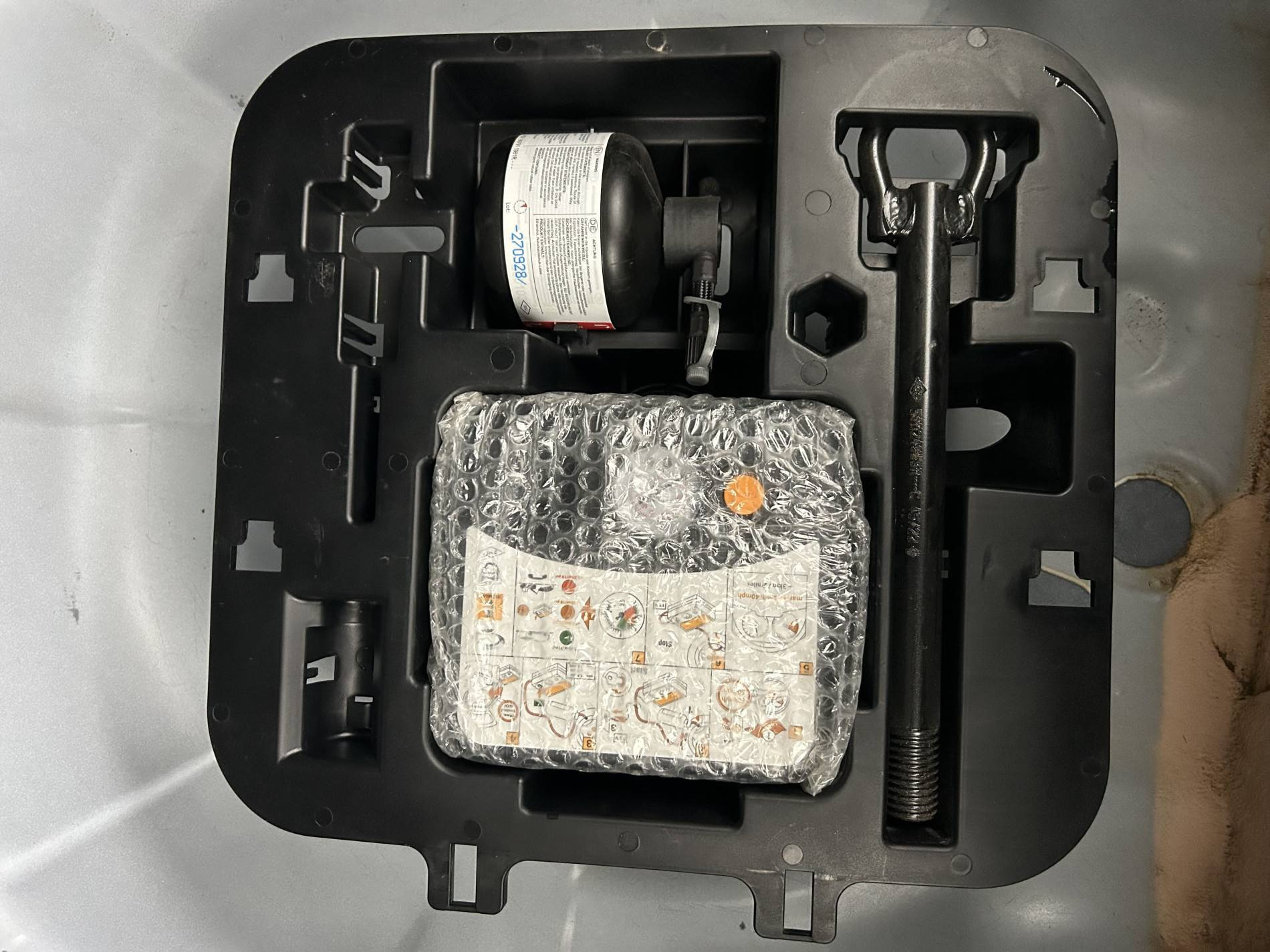 Vente en ligne Renault Clio 5 CLIO SOCIETE BLUE DCI 100 au prix de 14 990 €