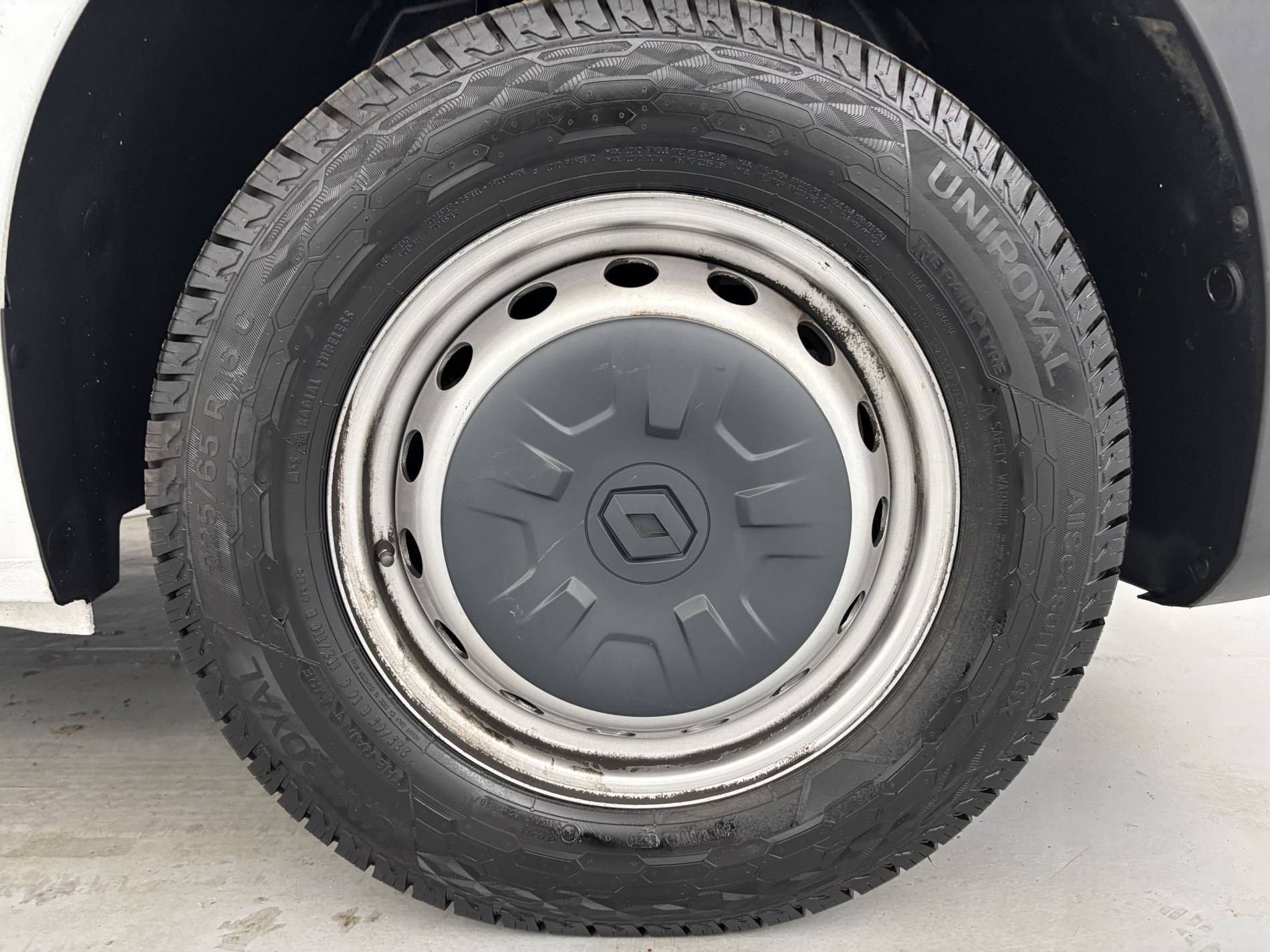 Vente en ligne Renault Master Fourgon MASTER FGN TRAC F3500 L2H2 BLUE DCI 135 au prix de 20 990 €