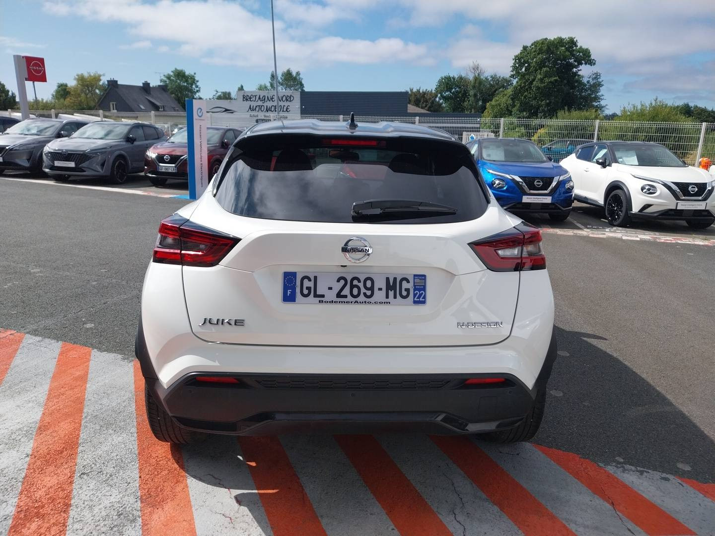 Vente en ligne Nissan Juke Juke DIG-T 114 au prix de 16 990 €