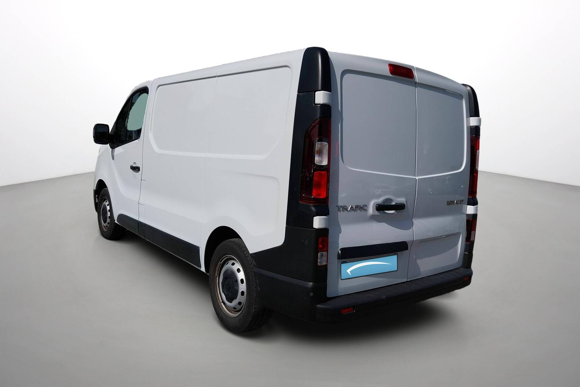 Vente en ligne Renault Trafic 3 Fourgon TRAFIC FGN L1H1 2800 KG BLUE DCI 110 au prix de 21 490 €