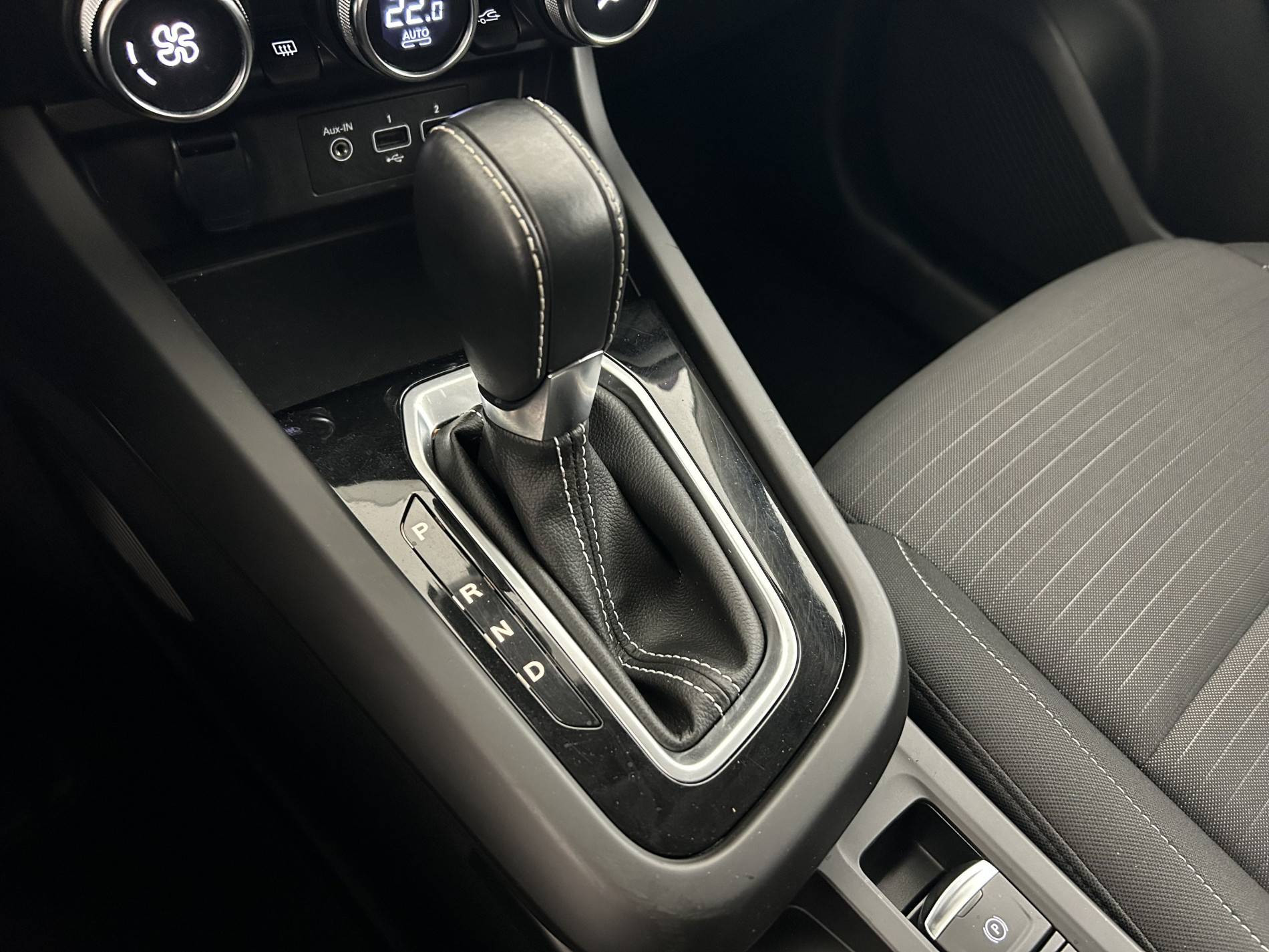 Vente en ligne Renault Arkana  mild hybrid 140 EDC FAP - 22 au prix de 19 590 €
