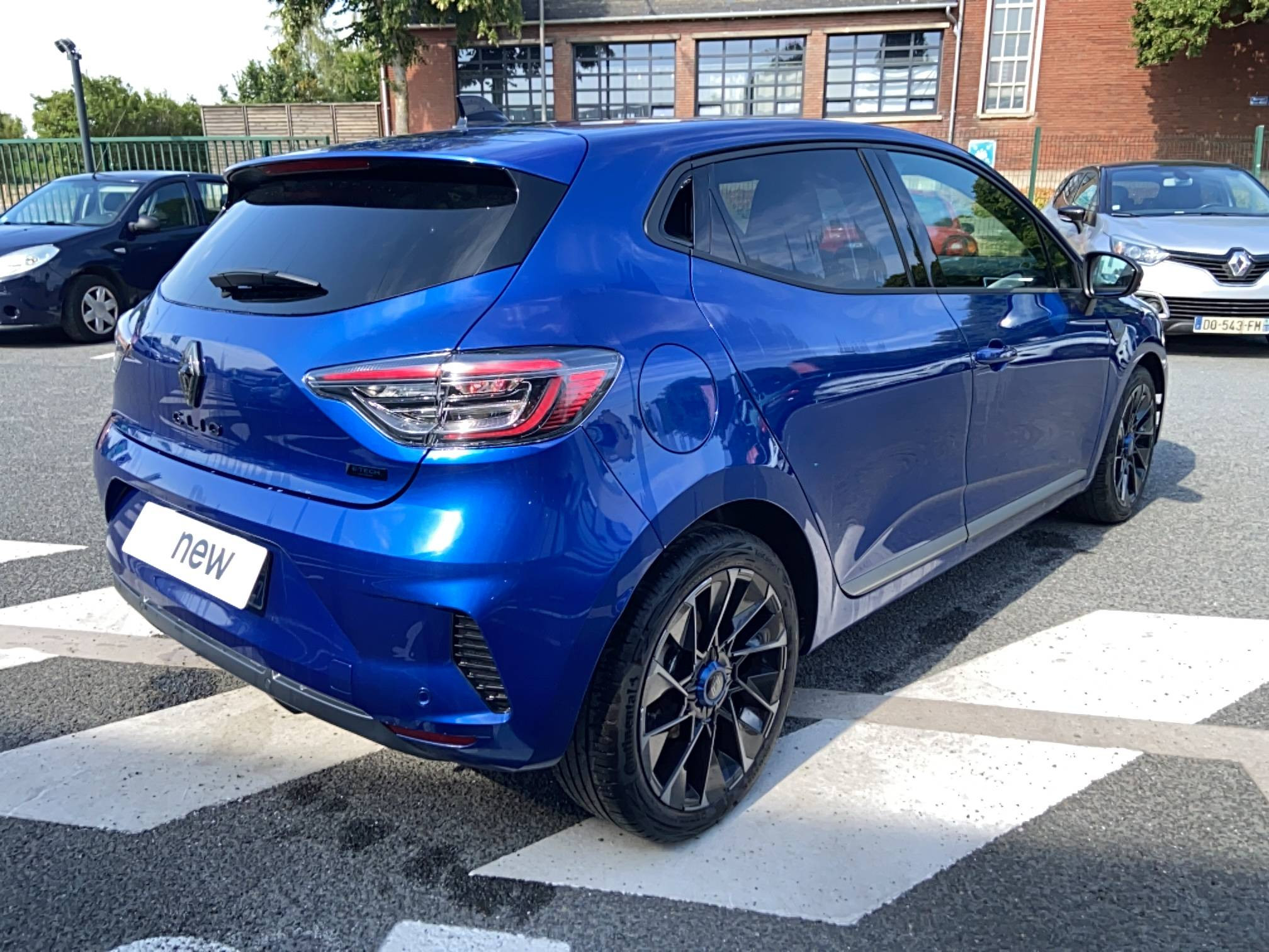 Vente en ligne Renault Clio 5 Clio E-Tech full hybrid 145 ch GSR2 au prix de 21 990 €