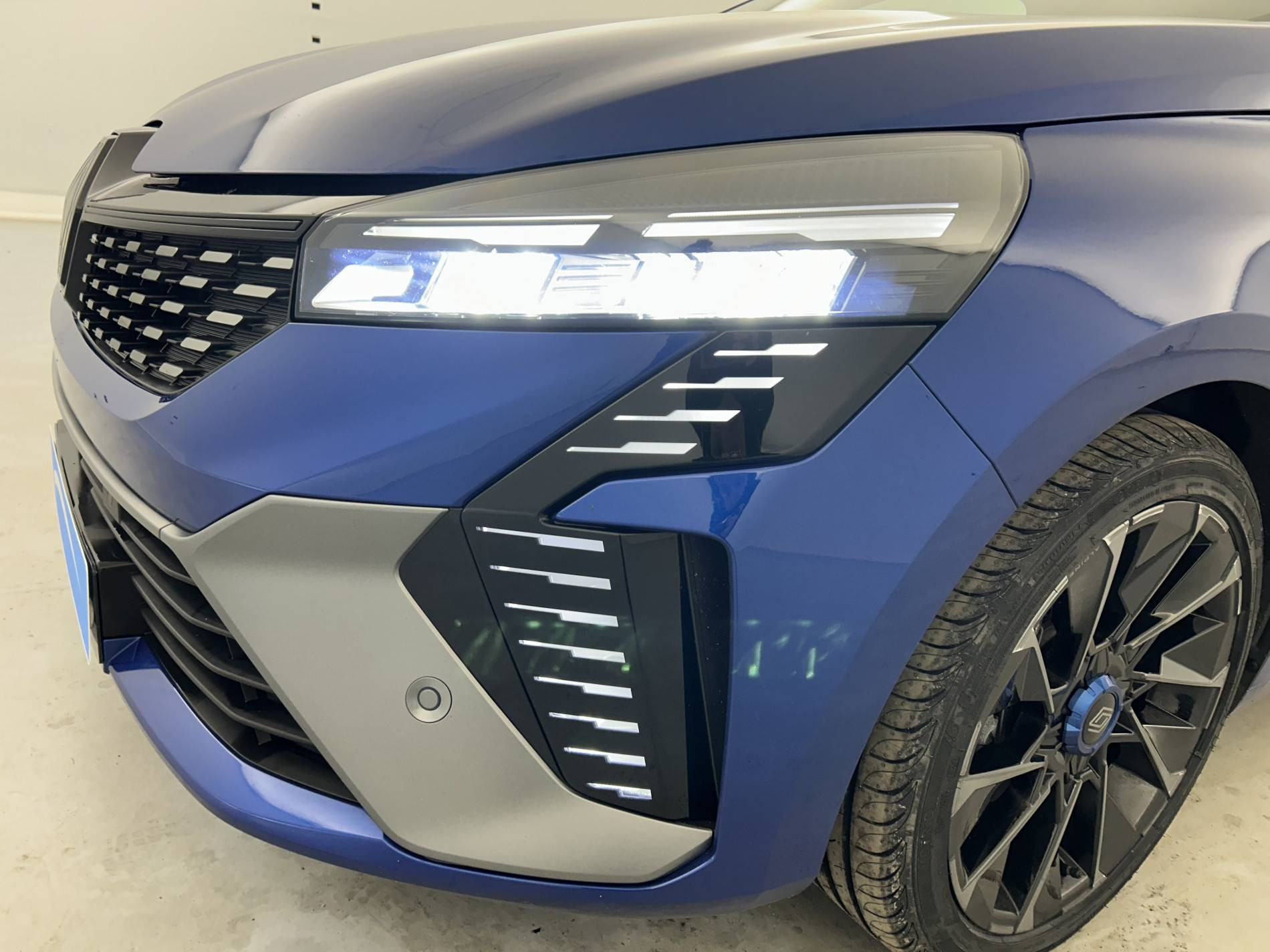 Vente en ligne Renault Clio 5 Clio E-Tech full hybrid 145 au prix de 21 990 €