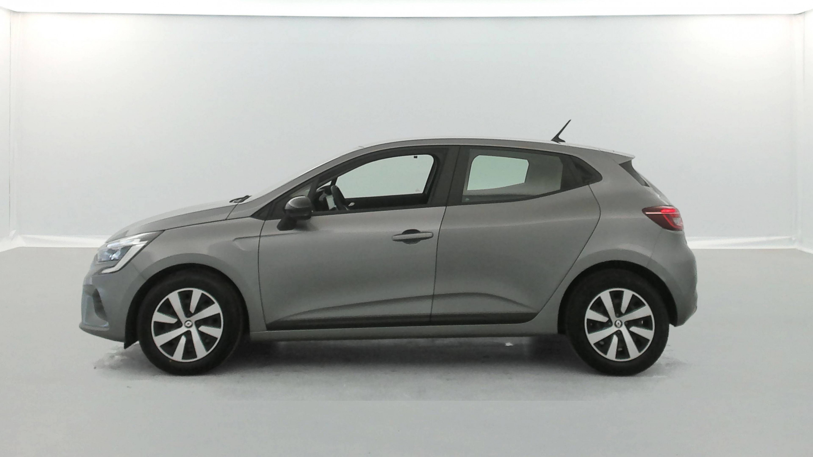 Vente en ligne Renault Clio 5 Clio TCe 90 au prix de 13 980 €