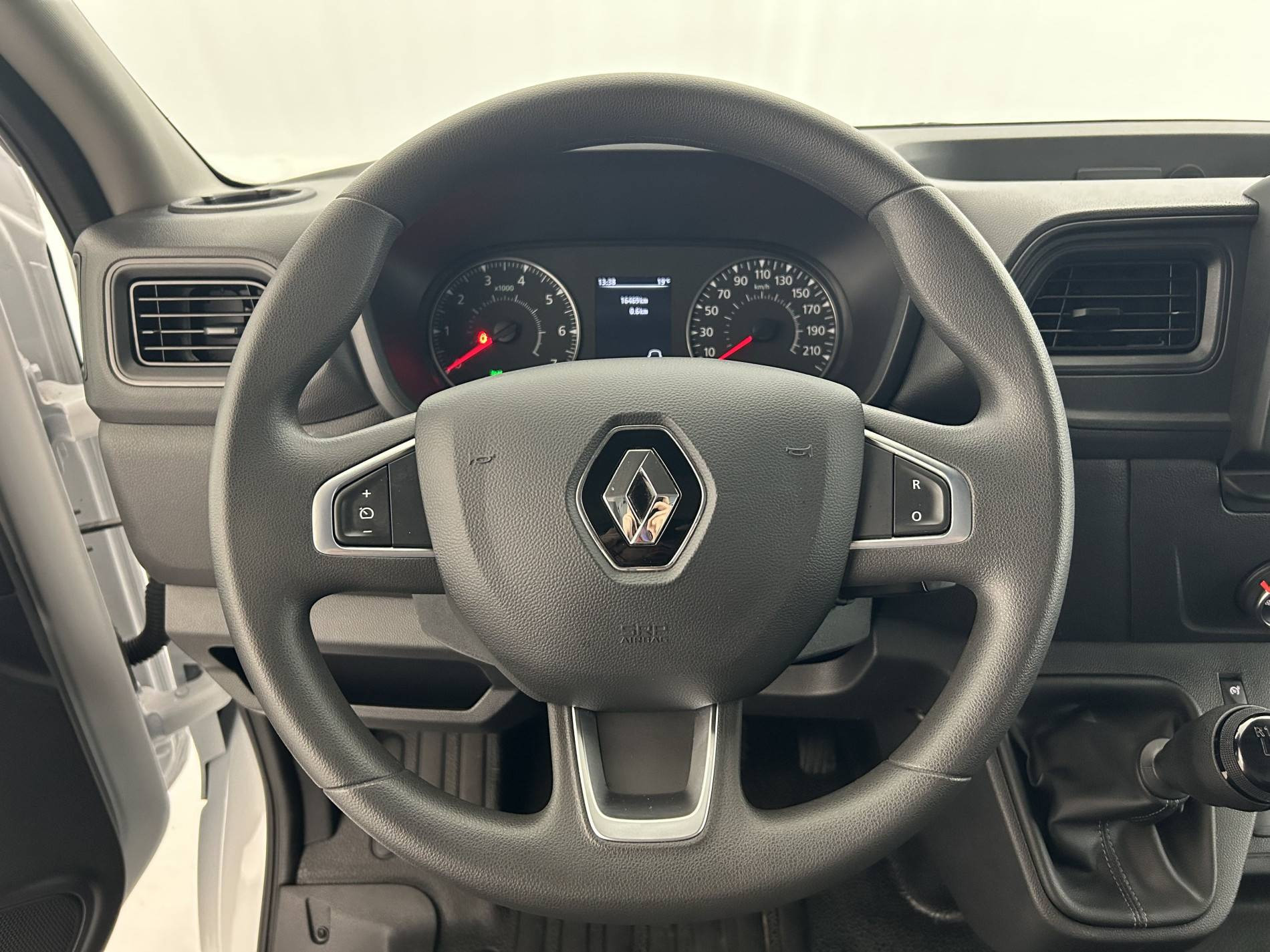 Vente en ligne Renault Master 3 Châssis Cabine MASTER PHC TRAC F3500 L3H1 BLUE DCI 145 EURO VI au prix de 30 990 €
