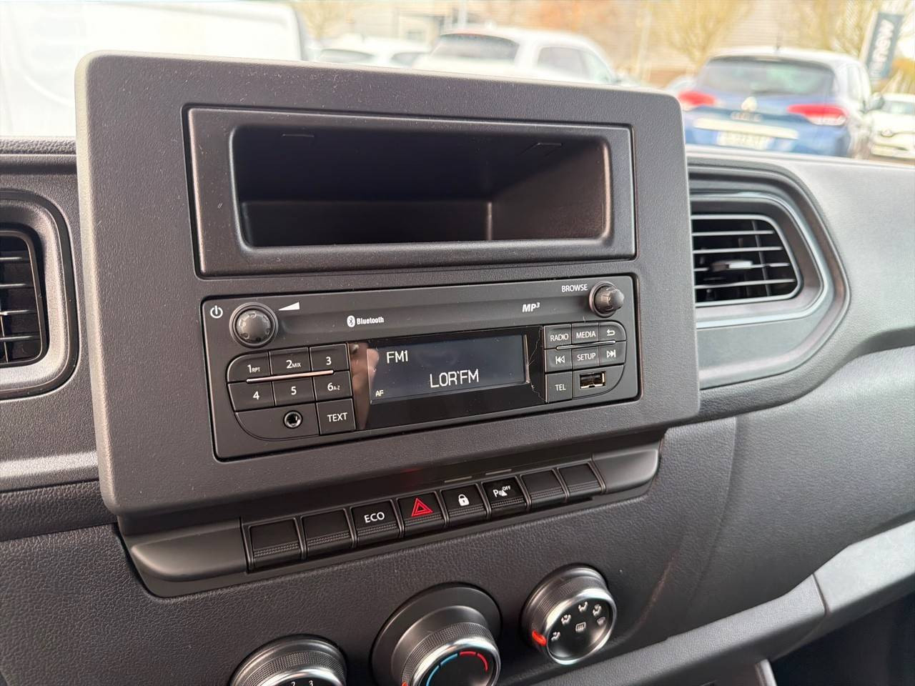 Vente en ligne Renault Master E-Tech MASTER ELECTRIQUE FGN L2H2 F3500 EV52 au prix de 27 990 €