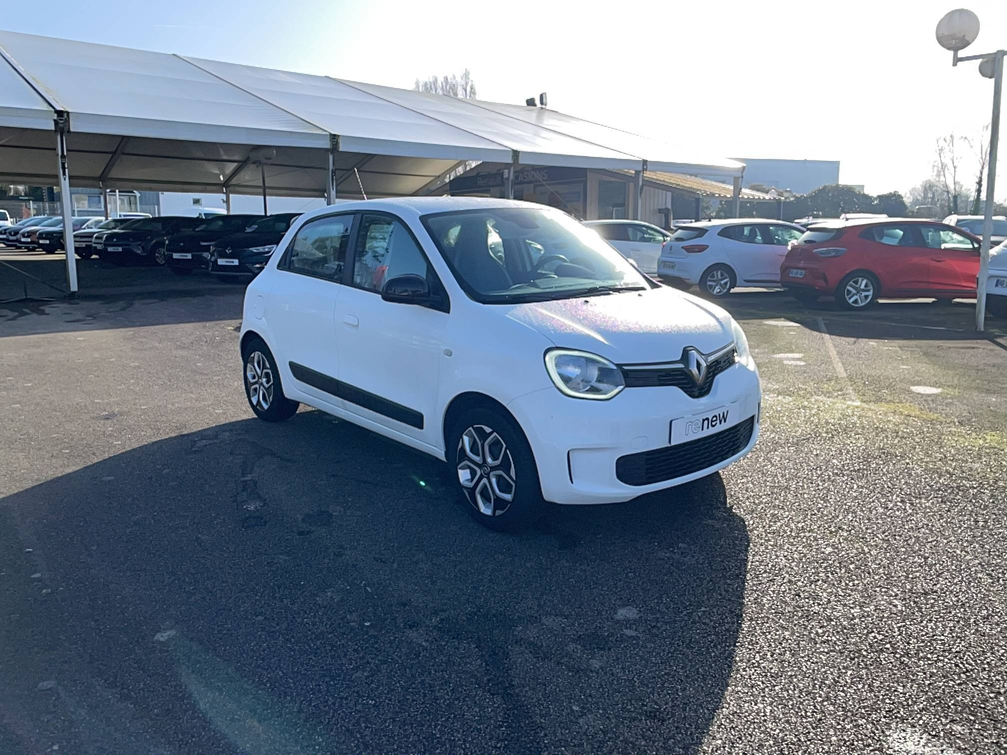 Vente en ligne Renault Twingo Electrique Twingo III E-Tech au prix de 11 490 €