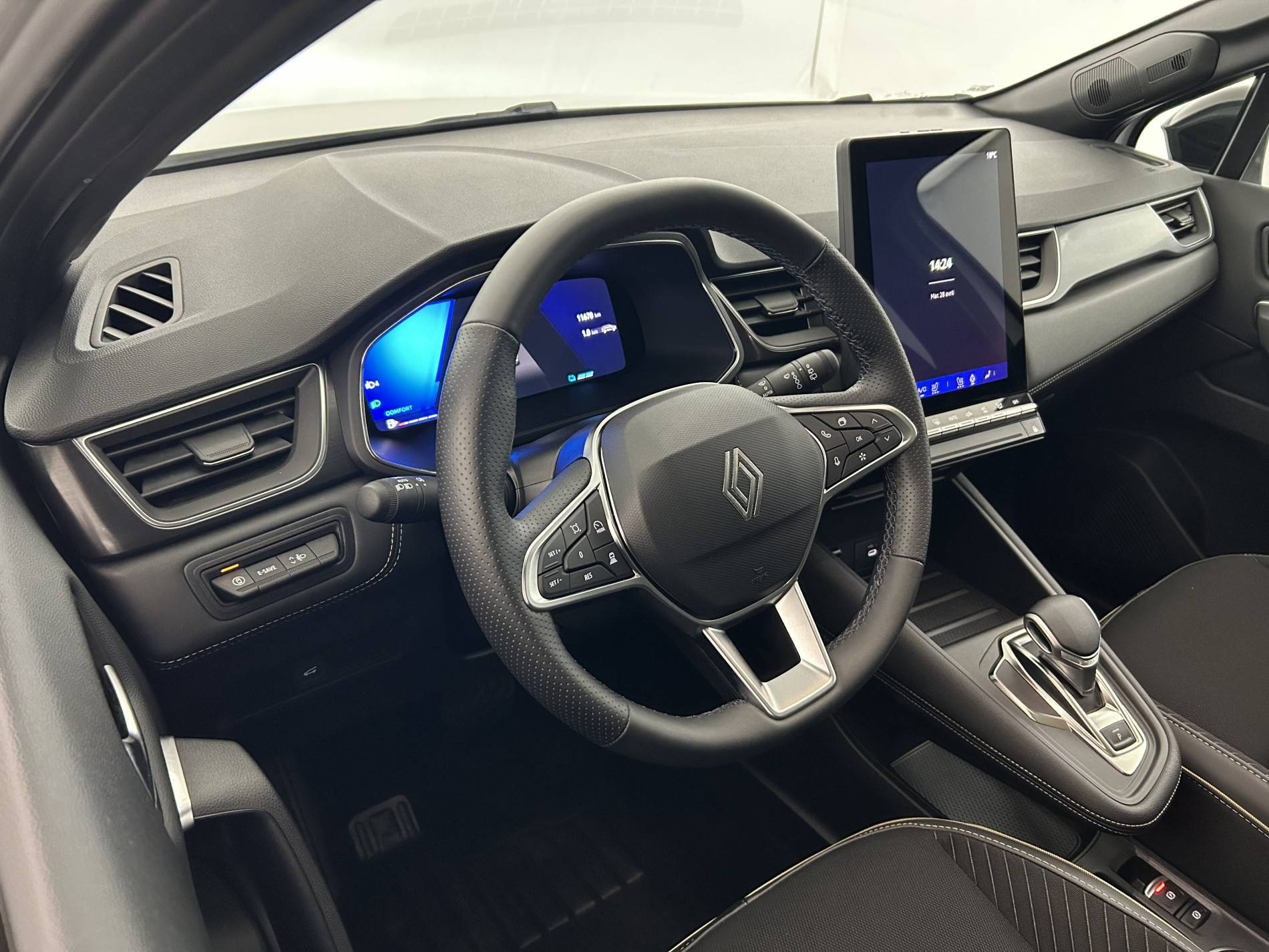 Vente en ligne Renault Symbioz  E-Tech full hybrid 145 au prix de 29 990 €