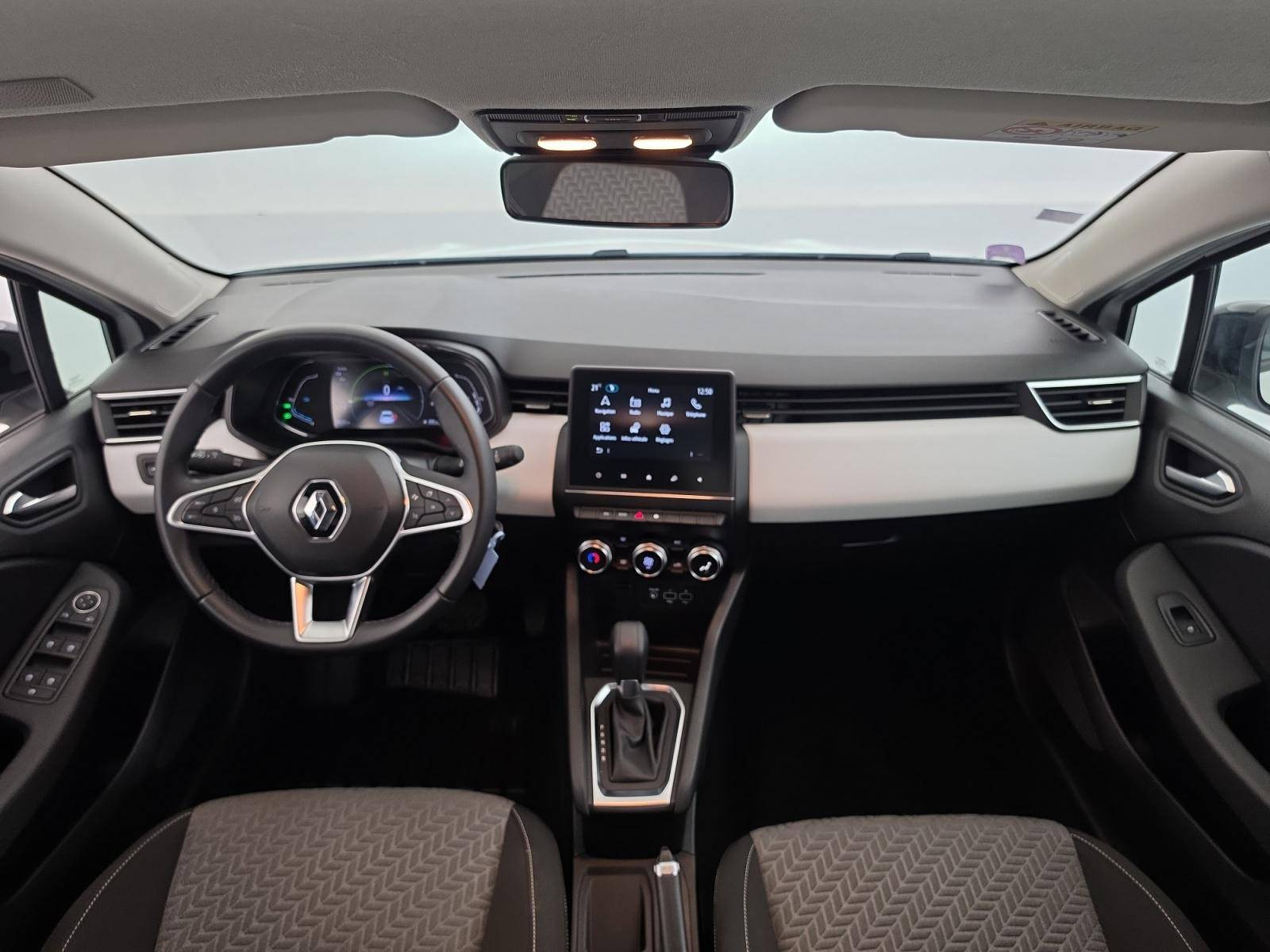 Vente en ligne Renault Clio 5 Clio E-Tech full hybrid 145 au prix de 15 990 €