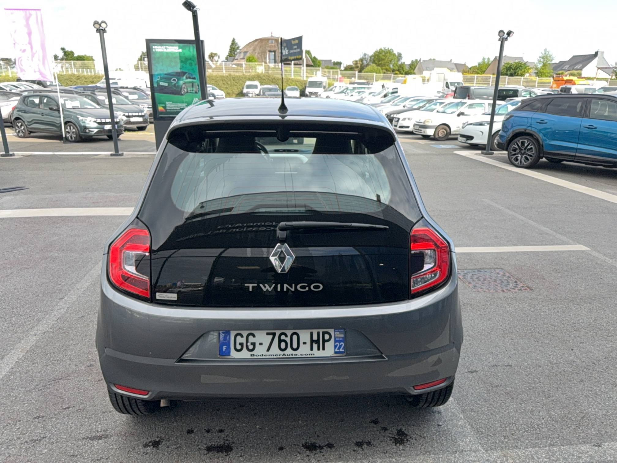 Vente en ligne Renault Twingo 3  SCe 65 - 21 au prix de 10 890 €