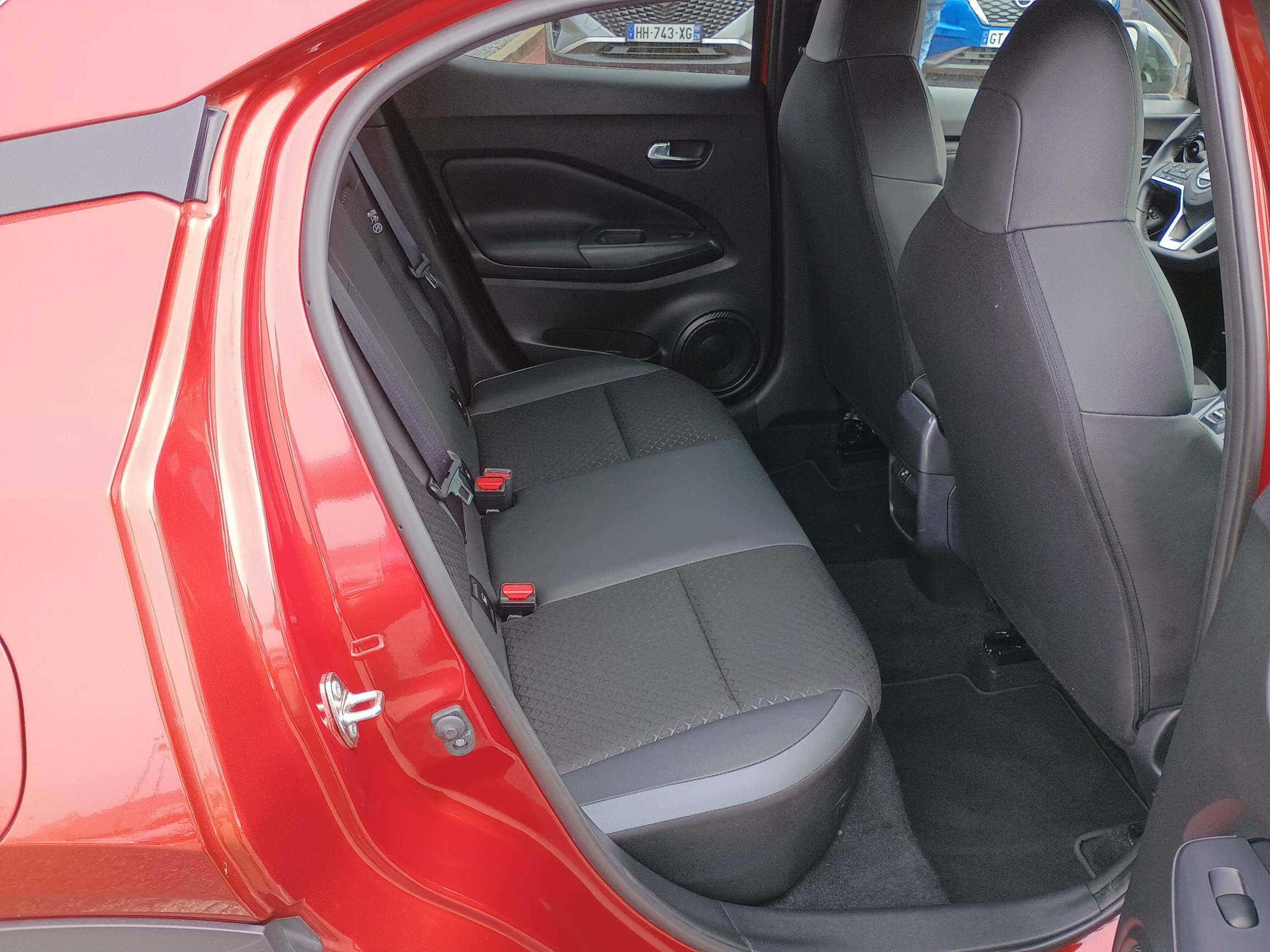 Vente en ligne Nissan Juke JUKE HYBRIDE 143 CH au prix de 19 990 €