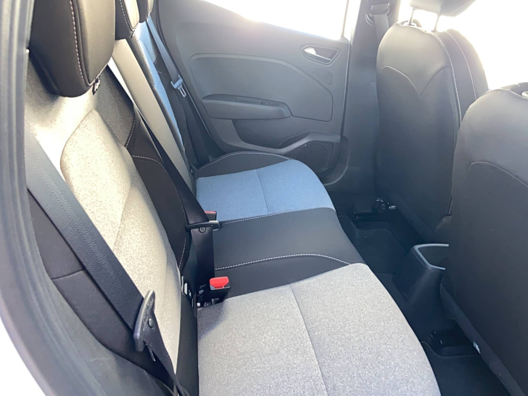 Vente en ligne Renault Clio 5 Clio Eco-G 100 ch GSR2 au prix de 16 290 €