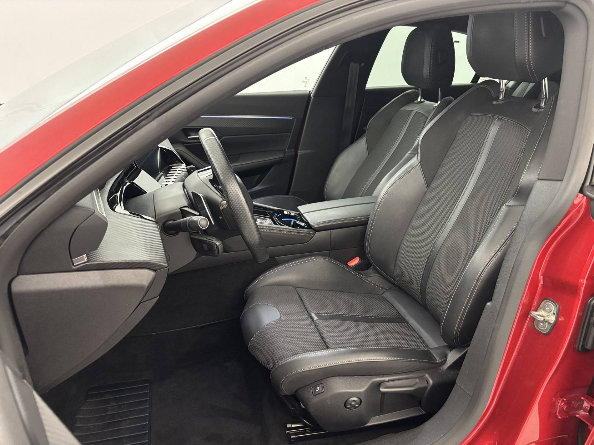 Vente en ligne Peugeot 508  Hybrid 225 e-EAT8 au prix de 21 490 €