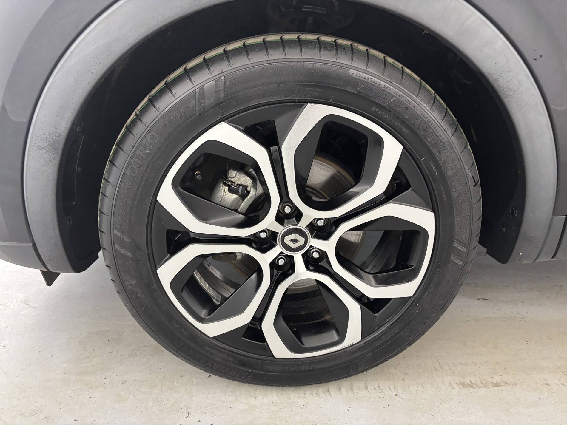 Vente en ligne Renault Arkana  E-Tech hybride 145 - 22 au prix de 19 890 €