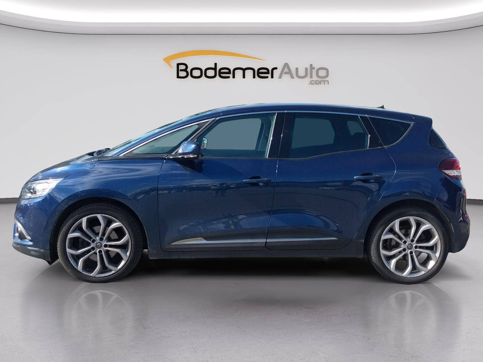 Vente en ligne Renault Scenic 4 Scenic Blue dCi 120 EDC au prix de 14 990 €