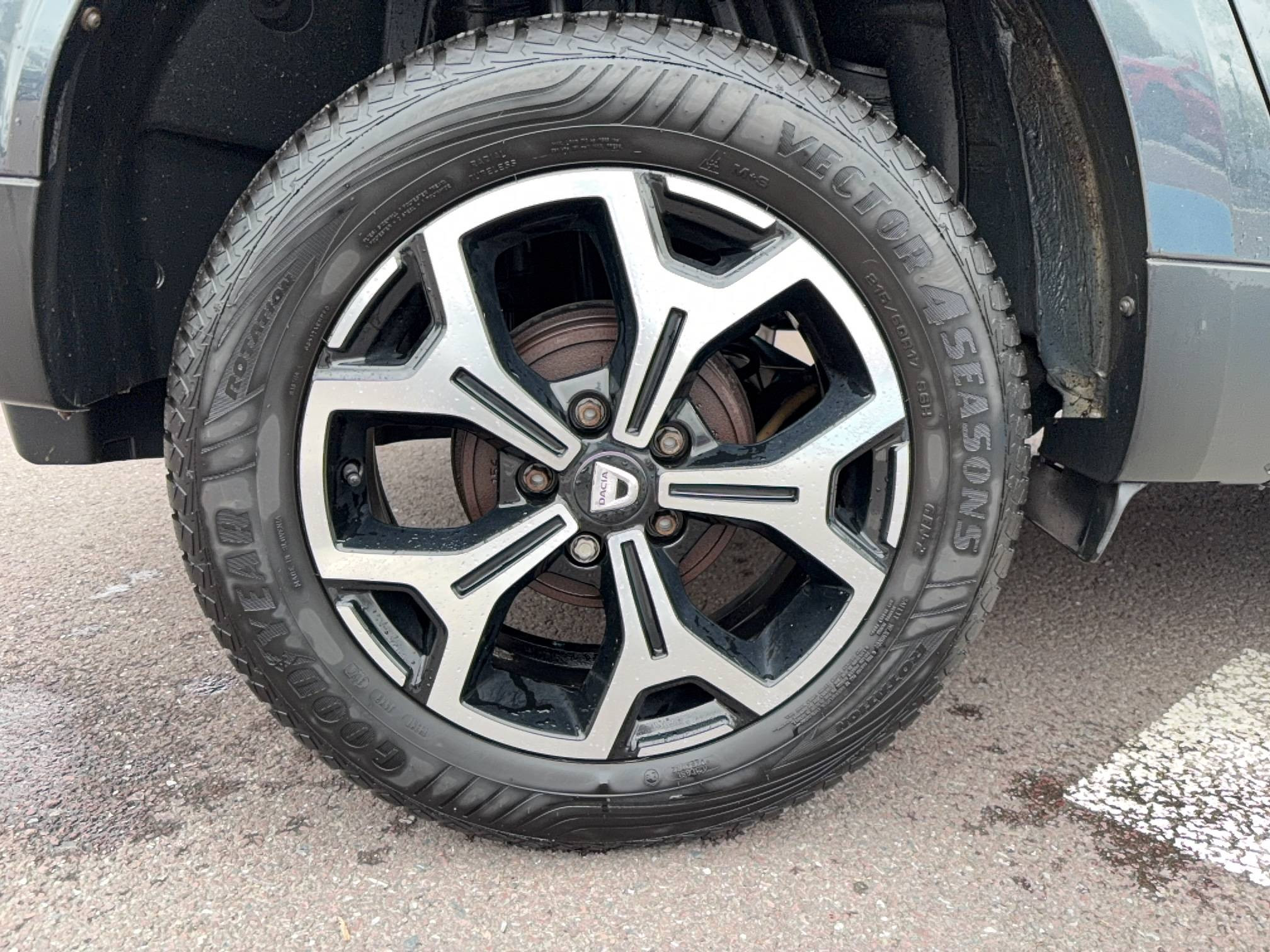 Vente en ligne Dacia Duster  Blue dCi 115 4x2 au prix de 15 590 €