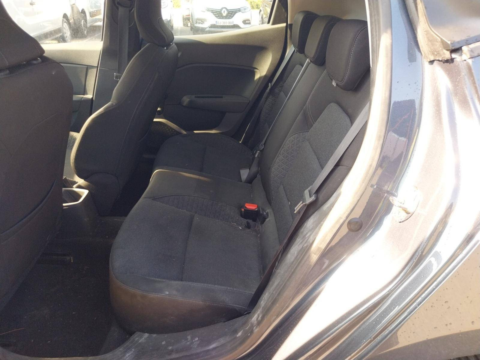 Vente en ligne Renault Clio 5 Clio TCe 100 au prix de 11 490 €