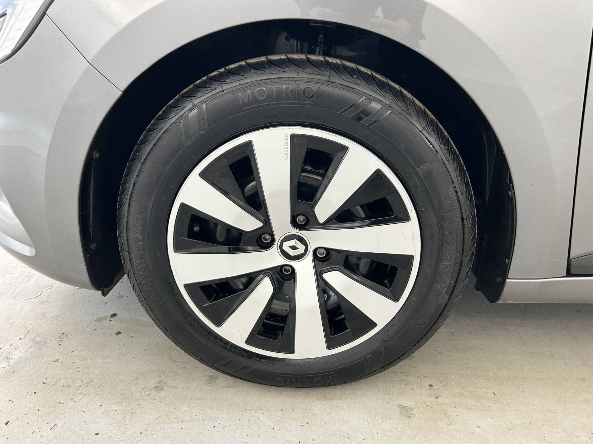 Vente en ligne Renault Clio 5 Clio TCe 90 au prix de 14 490 €