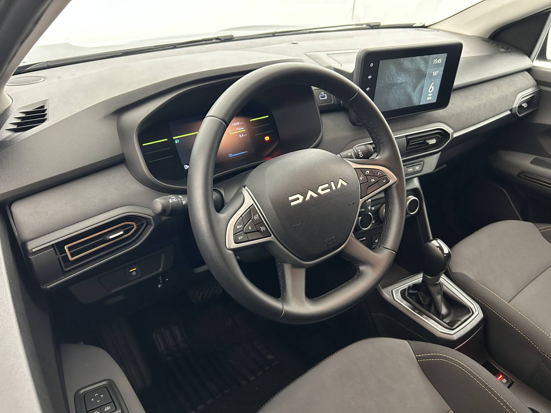 Vente en ligne Dacia Jogger  Hybrid 140 7 places GSR2 au prix de 24 590 €