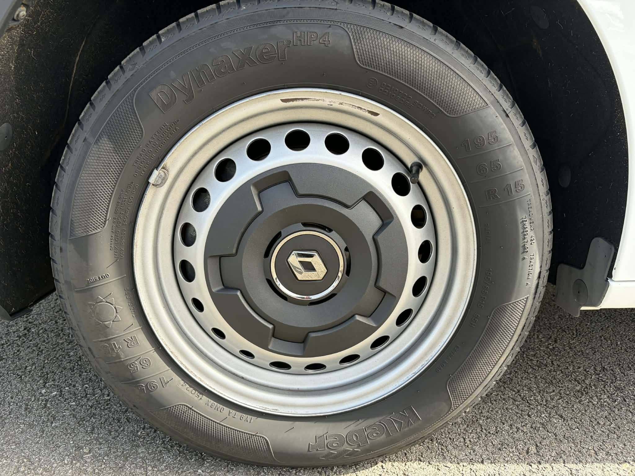 Vente en ligne Renault Kangoo Van  BLUE DCI 95 au prix de 17 890 €