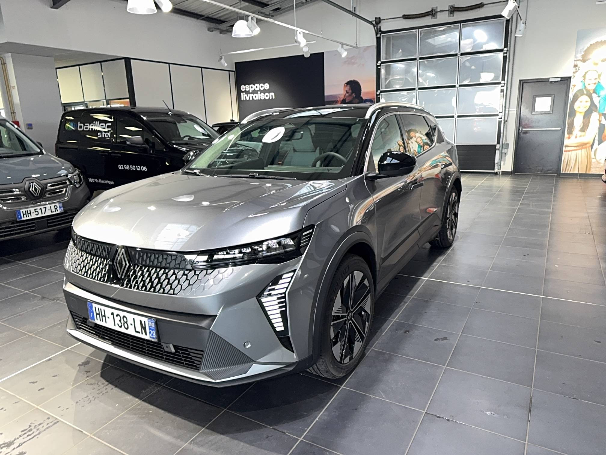 Renault Scenic E-Tech  220 ch grande autonomie occasion de 2025 en vente à Quimper