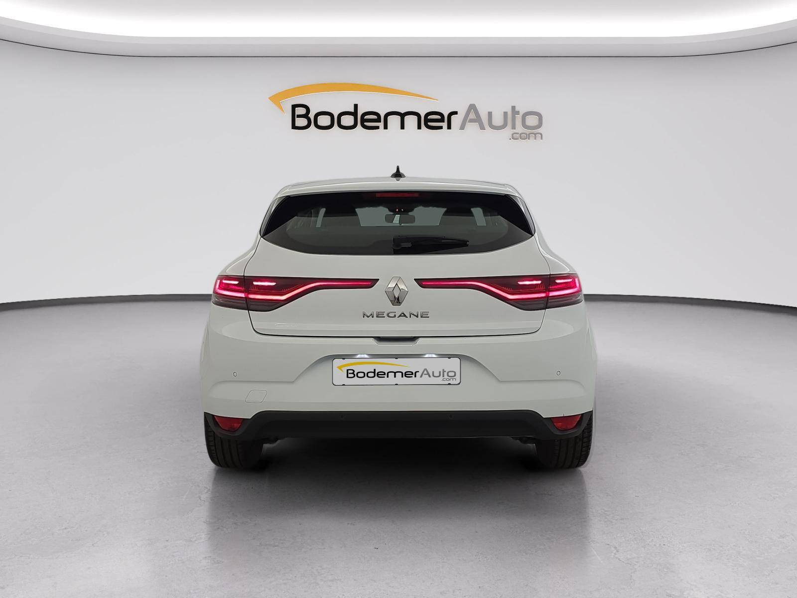 Vente en ligne Renault Megane 4  BLUE DCI 115 au prix de 13 900 €