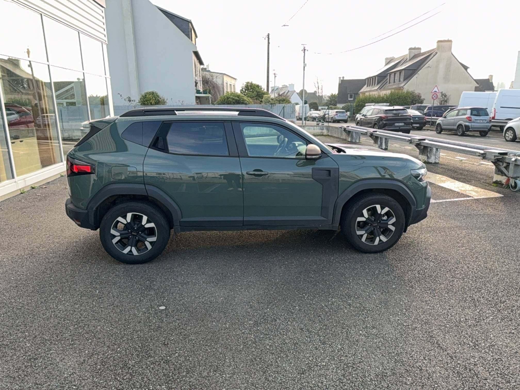Vente en ligne Dacia Duster  Hybrid 140 au prix de 28 590 €