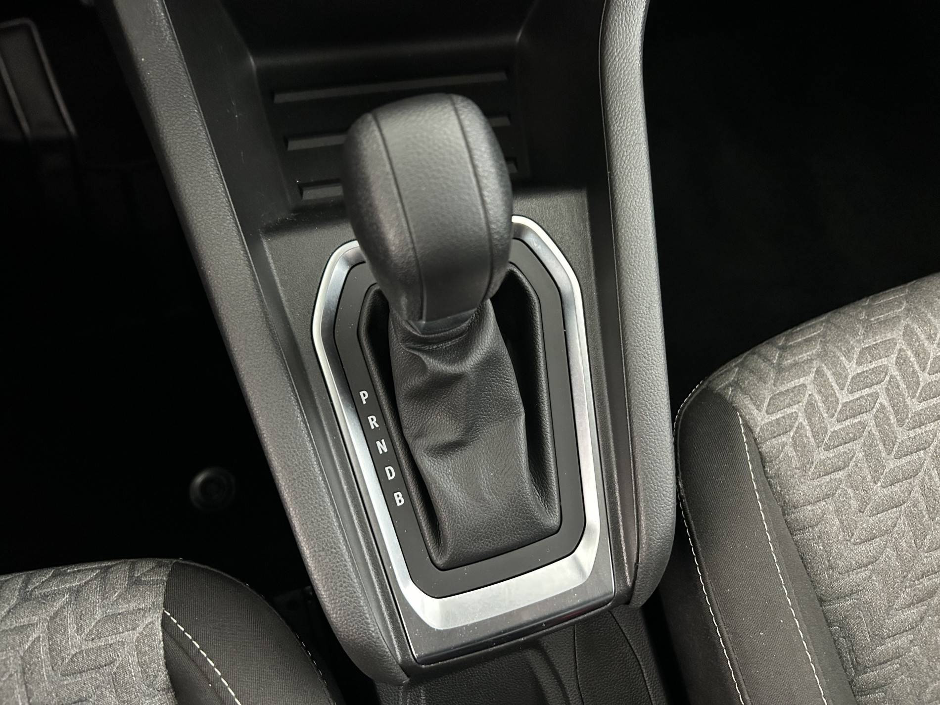 Vente en ligne Renault Clio 5 Clio E-Tech full hybrid 145 au prix de 17 390 €