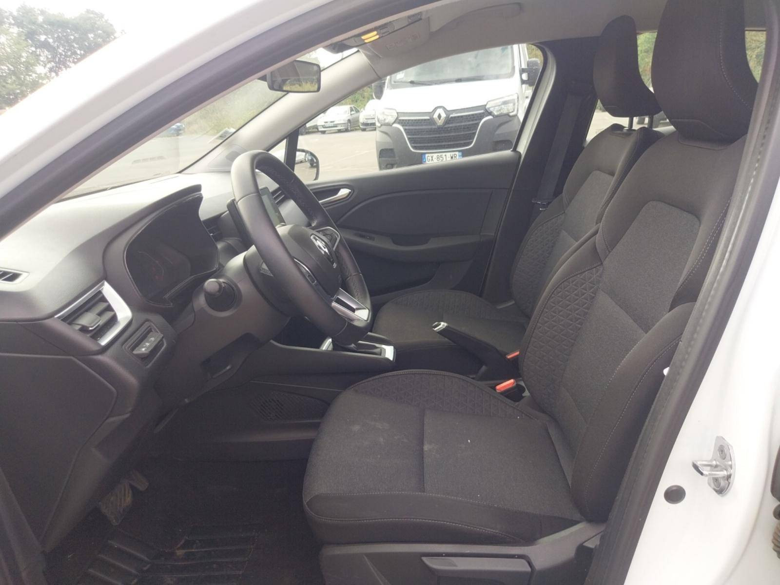 Vente en ligne Renault Clio 5 CLIO SOCIETE E-TECH 140 - 21N au prix de 13 290 €