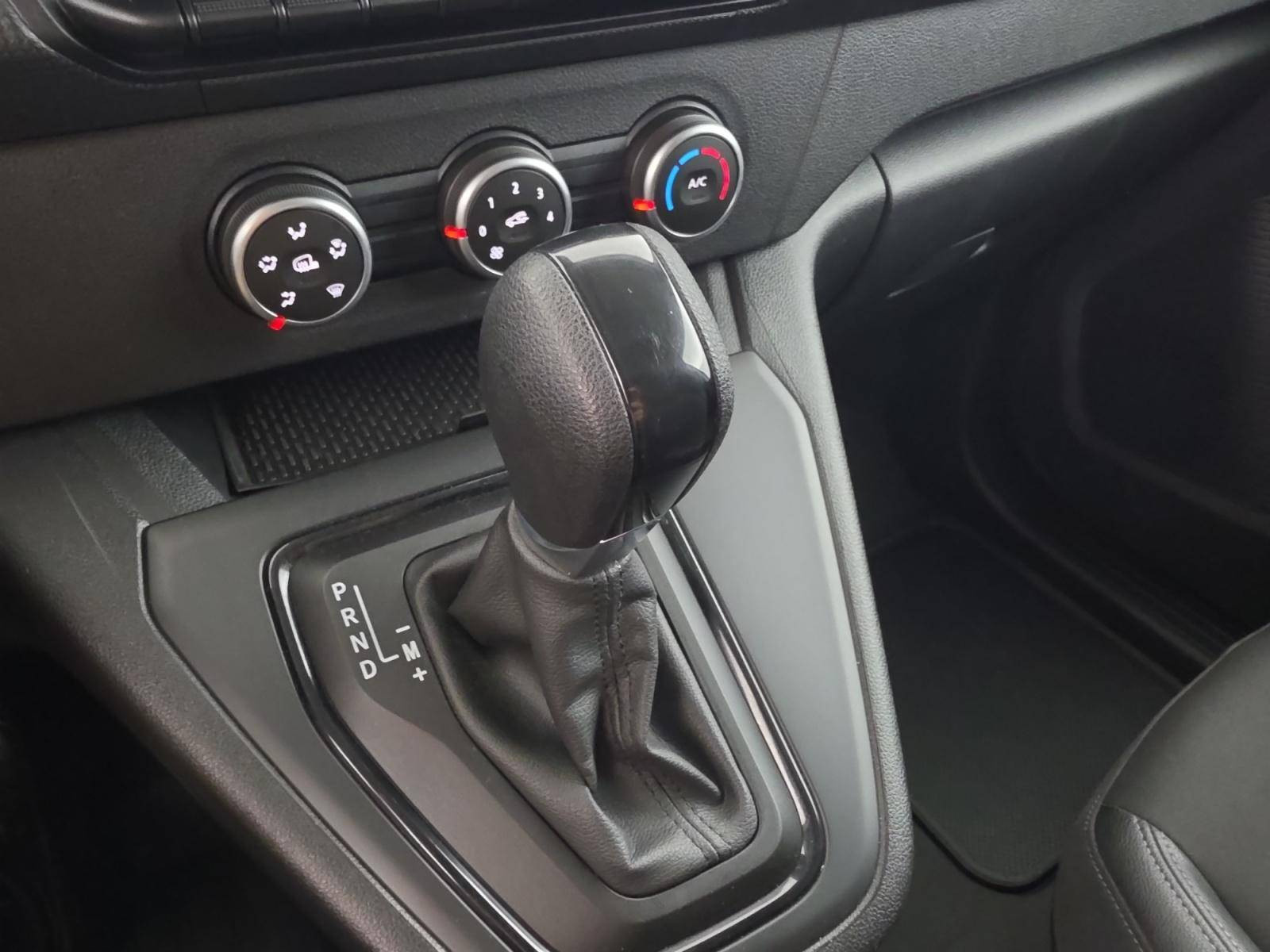Vente en ligne Renault Kangoo Van  BLUE DCI 95 EDC au prix de 16 491 €
