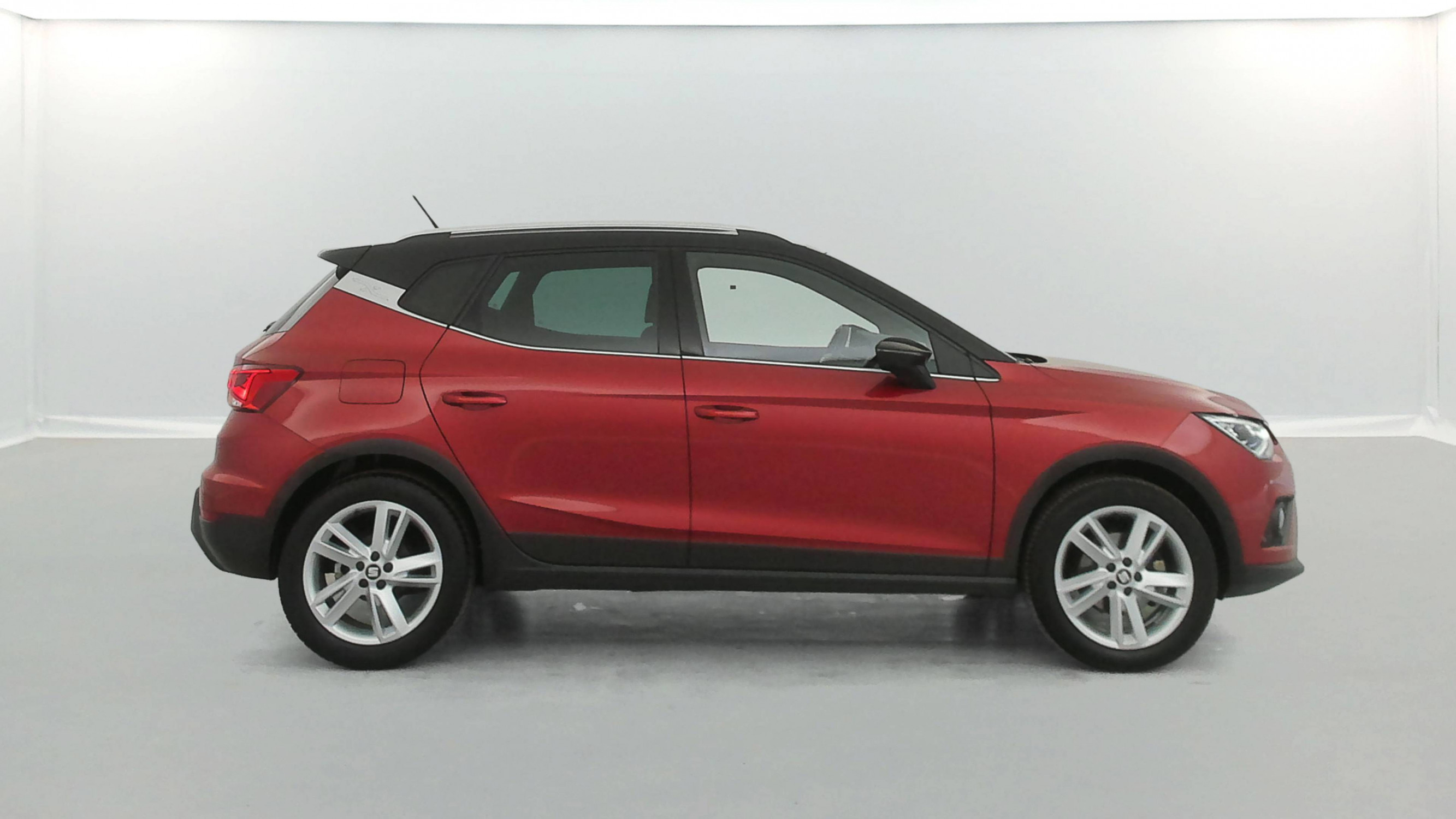 Vente en ligne Seat Arona  1.0 EcoTSI 115 ch Start/Stop DSG7 au prix de 15 090 €