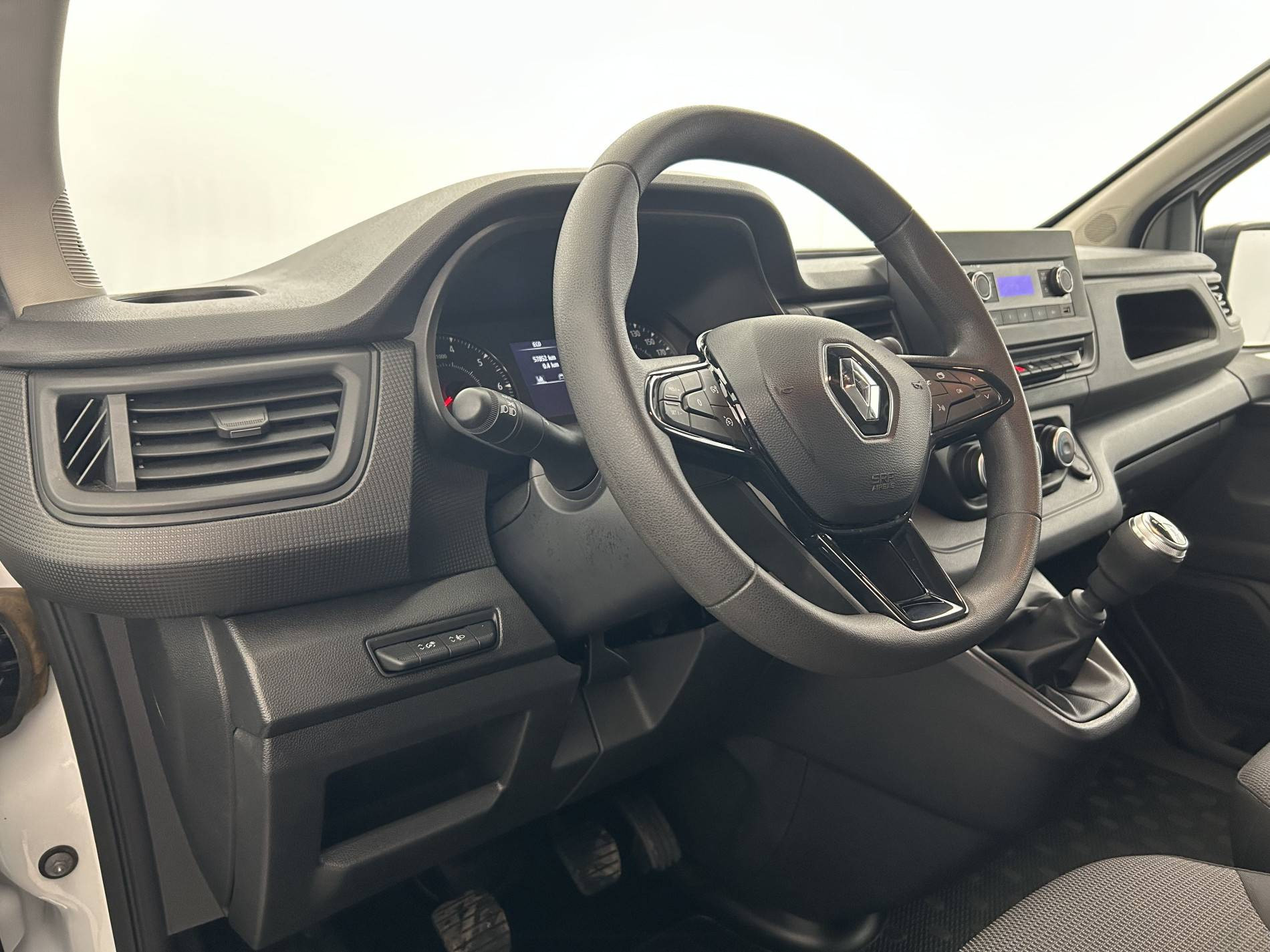 Vente en ligne Renault Trafic 3 Fourgon TRAFIC FGN L2H1 3000 KG BLUE DCI 130 au prix de 23 490 €
