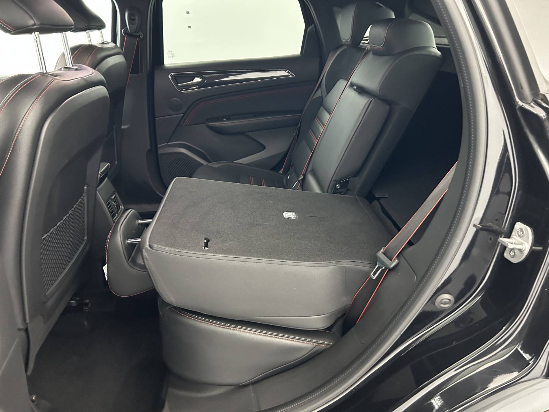 Vente en ligne Renault Arkana  E-Tech hybride 145 au prix de 21 400 €