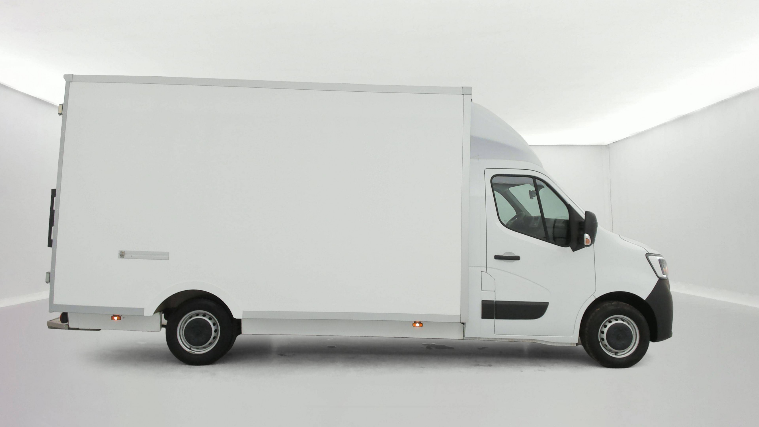 Vente en ligne Renault Master 3 Châssis Cabine MASTER PHC TRAC F3500 L3H1 BLUE DCI 145 EURO VI au prix de 30 990 €