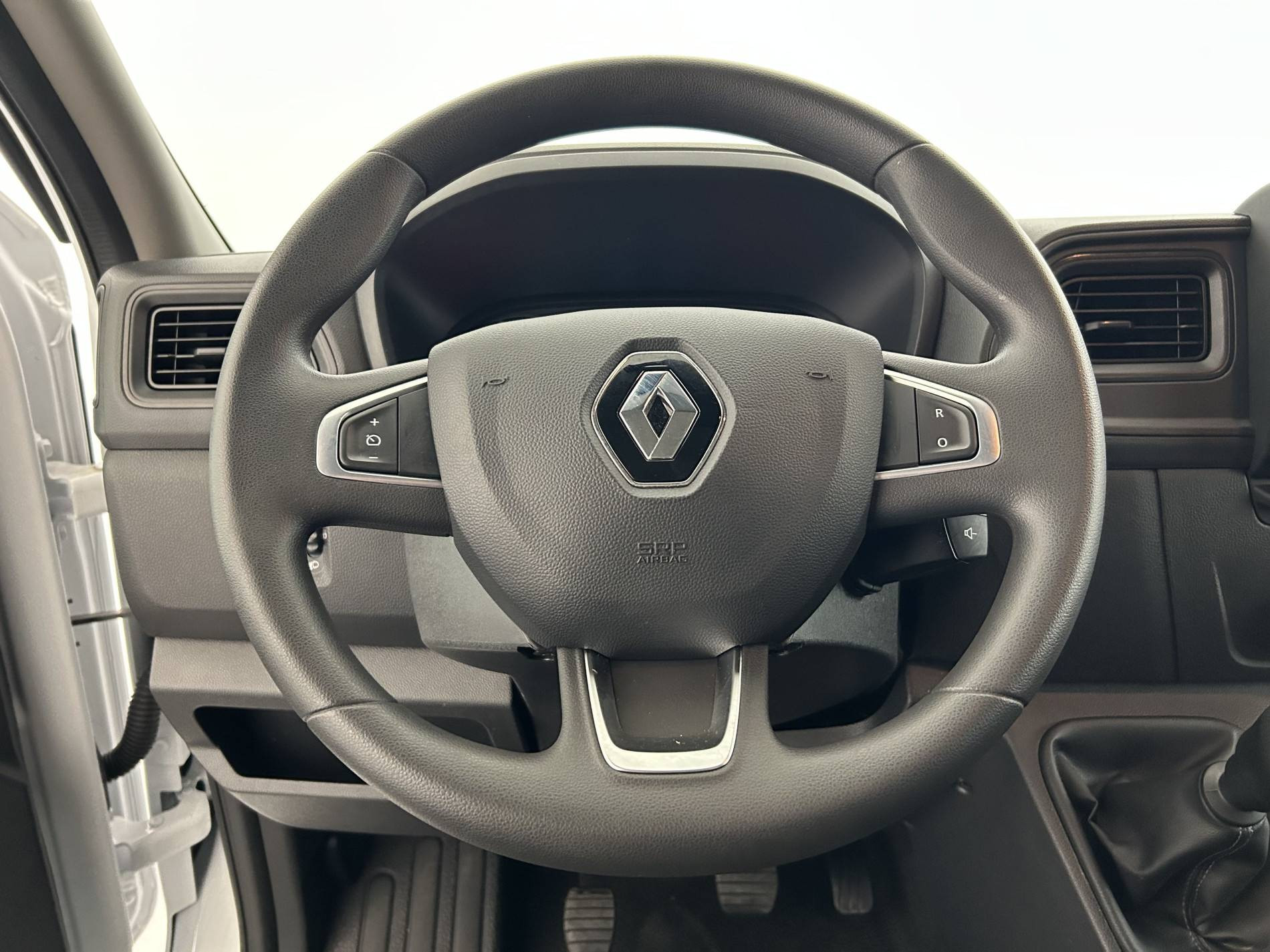 Vente en ligne Renault Master Fourgon MASTER FGN TRAC F3500 L2H2 BLUE DCI 135 au prix de 26 990 €