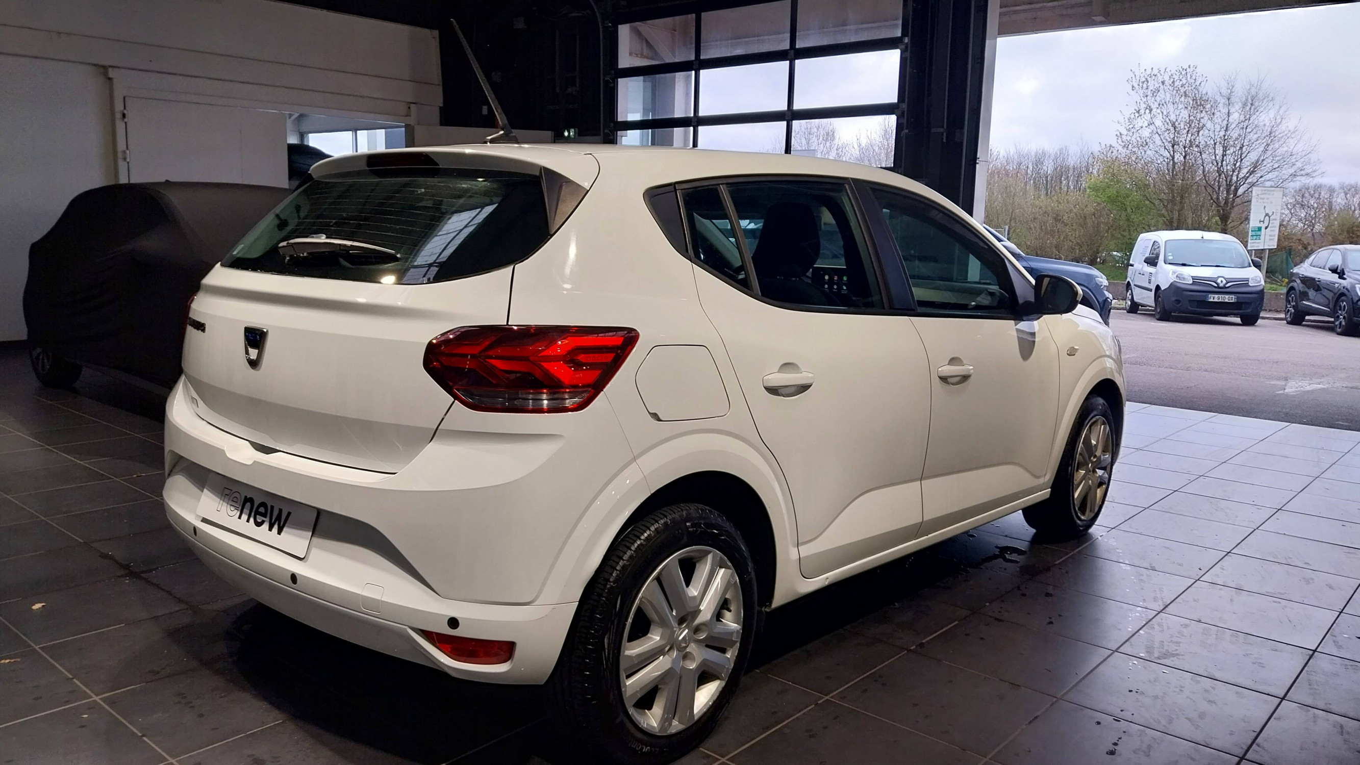 Vente en ligne Dacia Sandero  ECO-G 100 au prix de 12 990 €