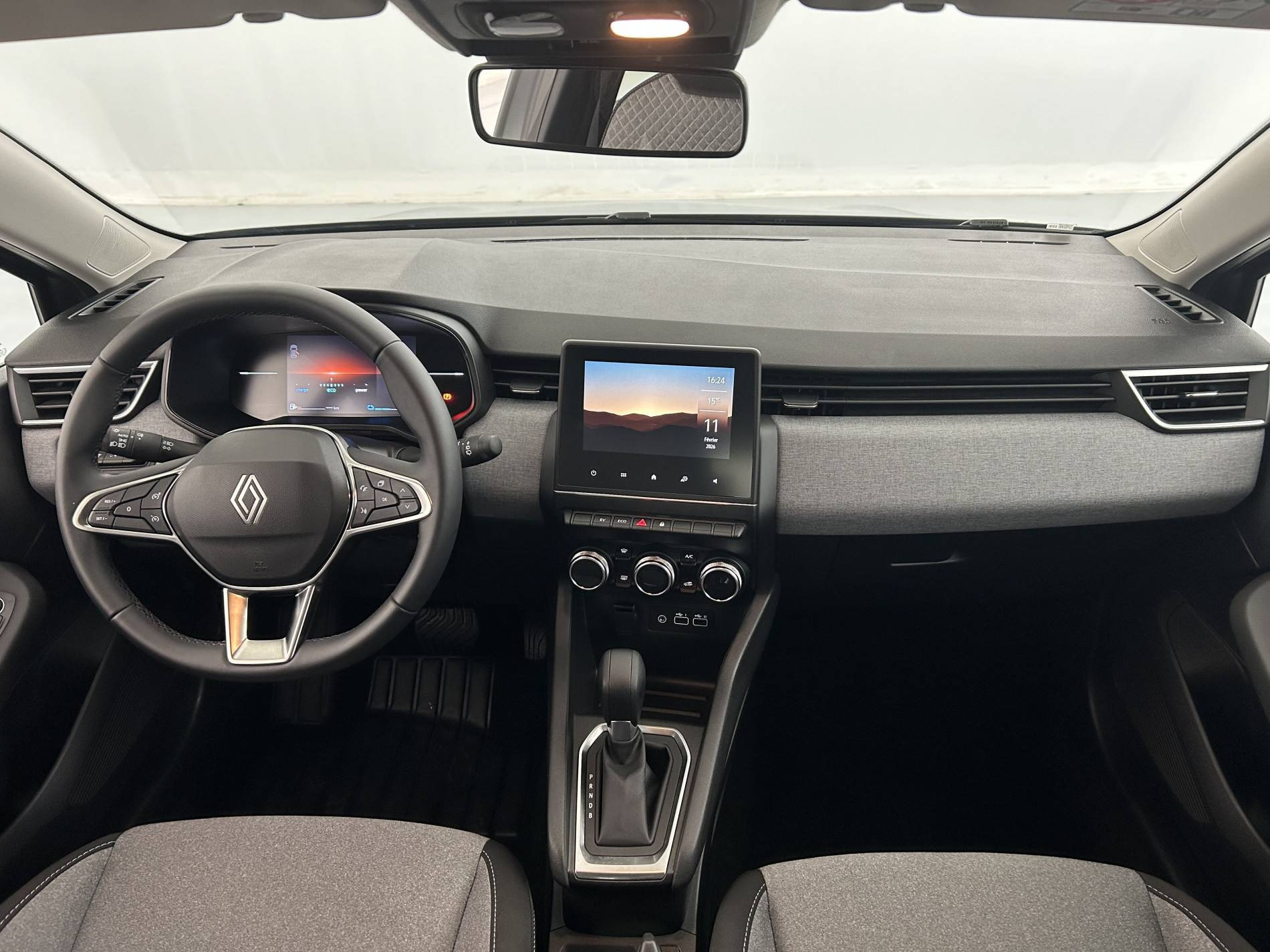 Vente en ligne Renault Clio 5 Clio E-Tech full hybrid 145 ch GSR2 au prix de 19 990 €