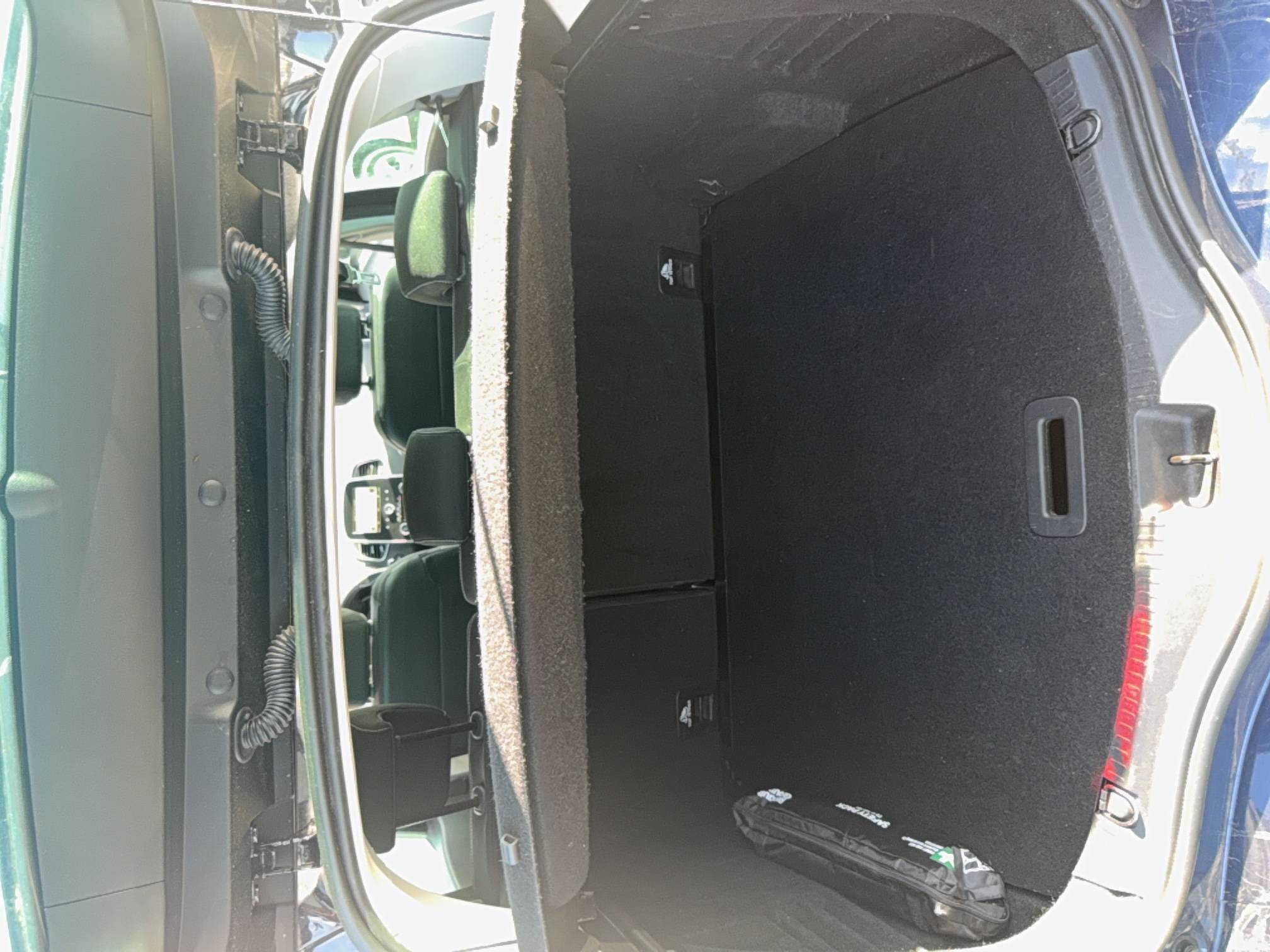 Vente en ligne Renault Scenic 4 Scenic TCe 115 FAP au prix de 12 990 €