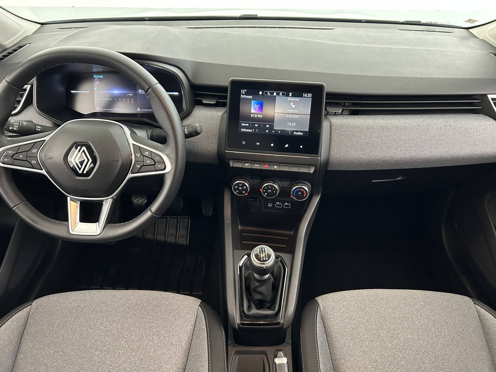 Vente en ligne Renault Clio 5 Clio TCe 90 au prix de 15 290 €