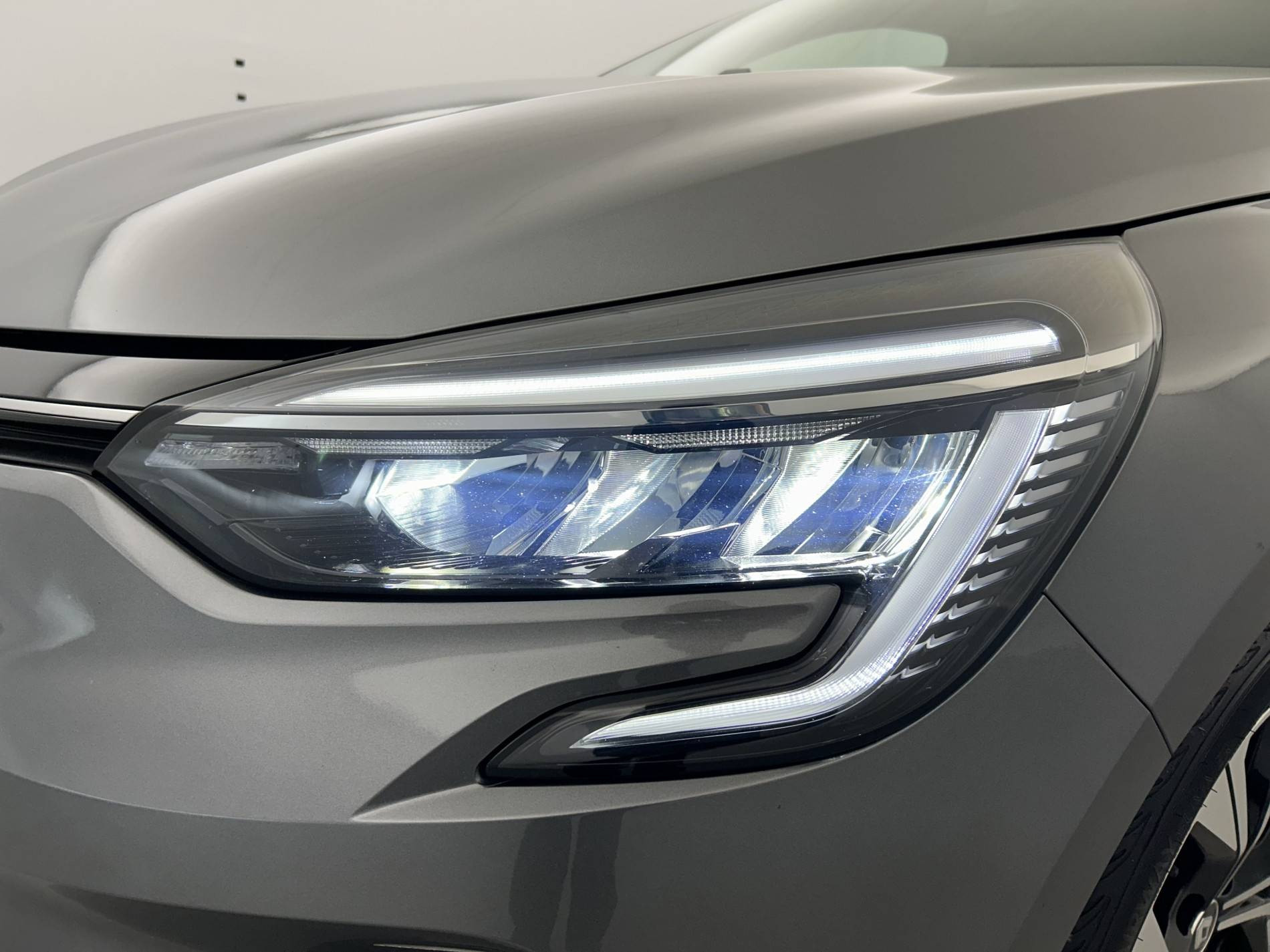 Vente en ligne Renault Clio 5 Clio TCe 90 au prix de 14 290 €