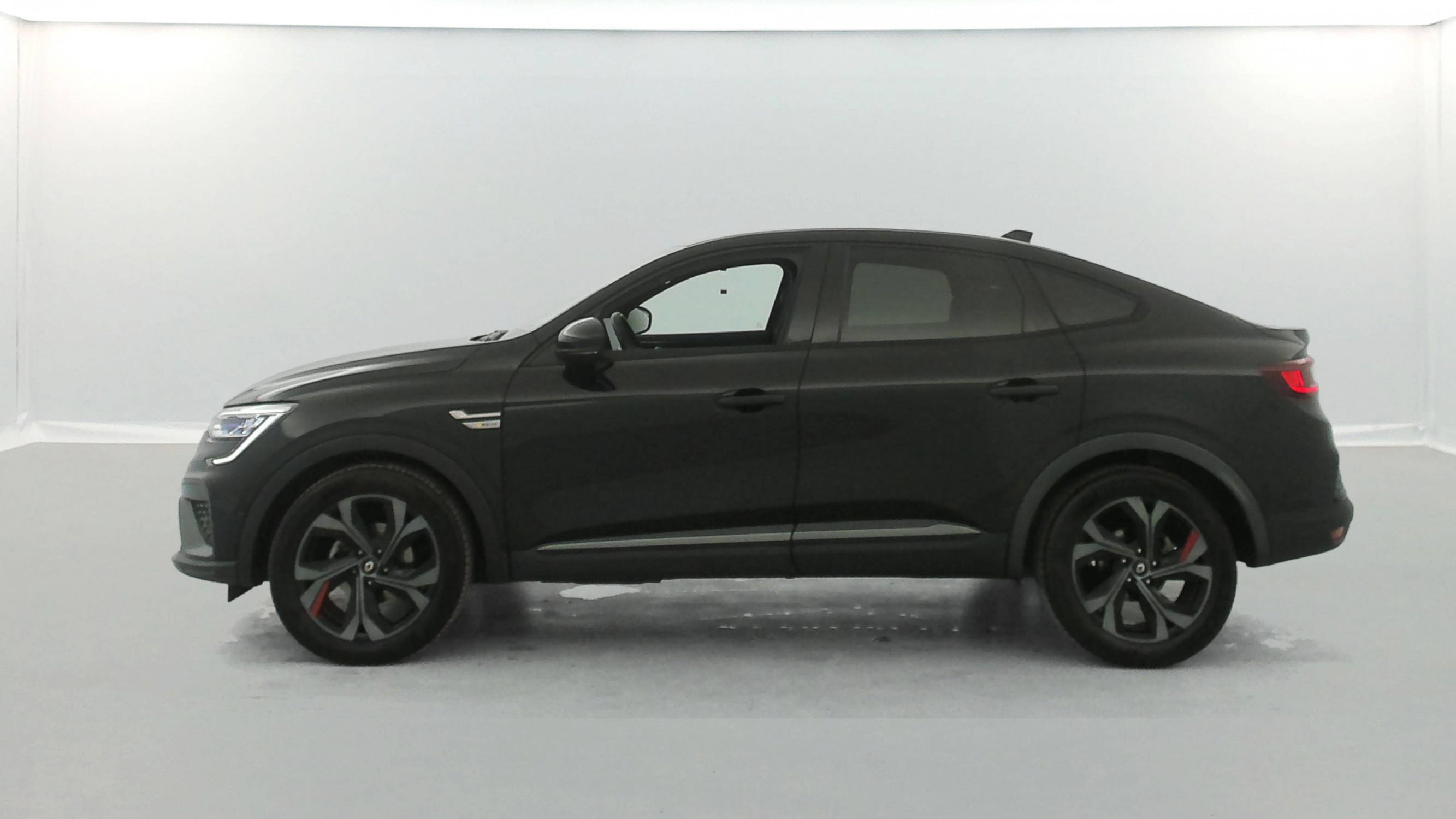 Vente en ligne Renault Arkana  TCe 140 EDC FAP - 21B au prix de 20 450 €
