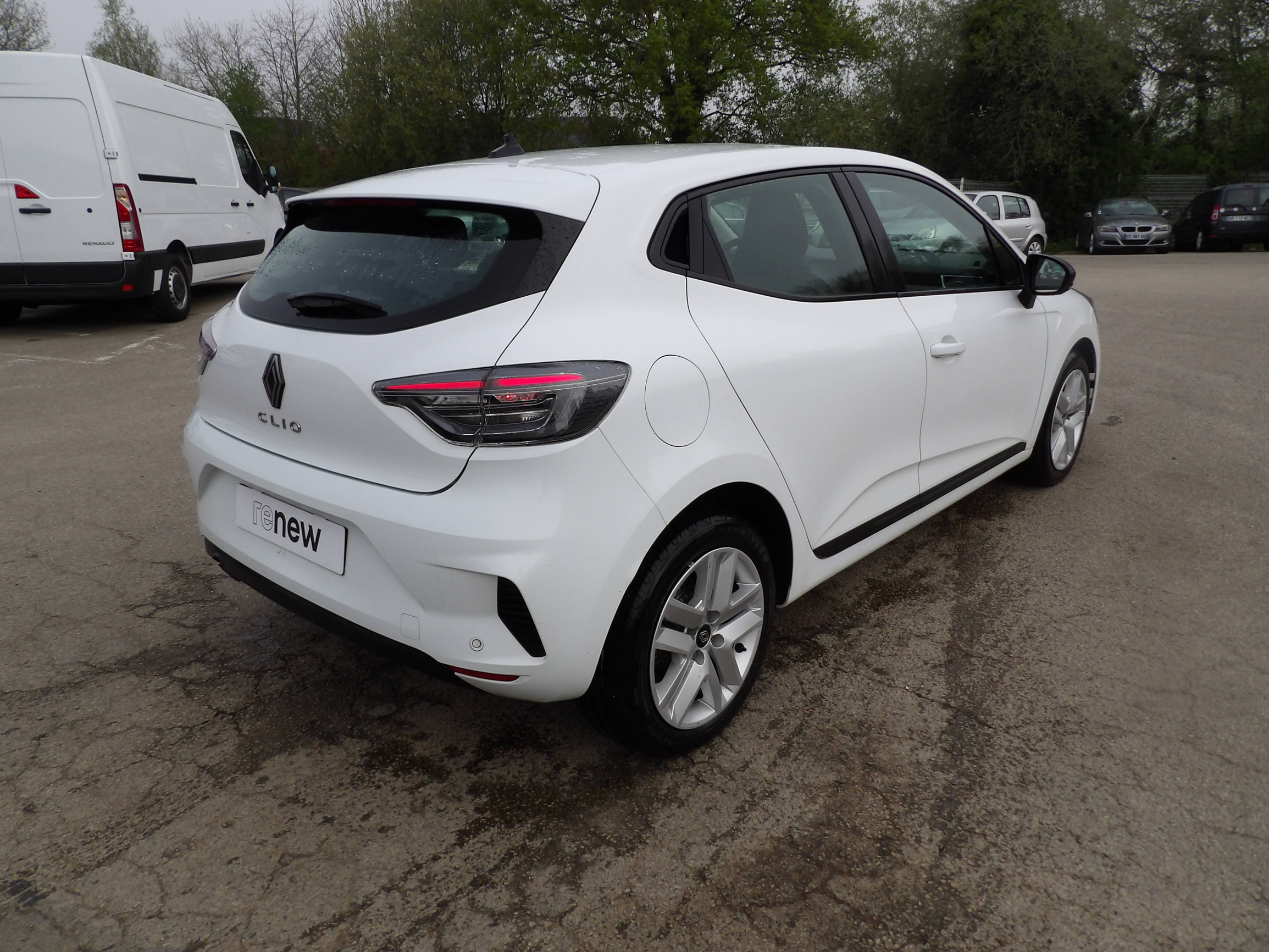 Vente en ligne Renault Clio 5 Clio TCe 90 au prix de 14 999 €