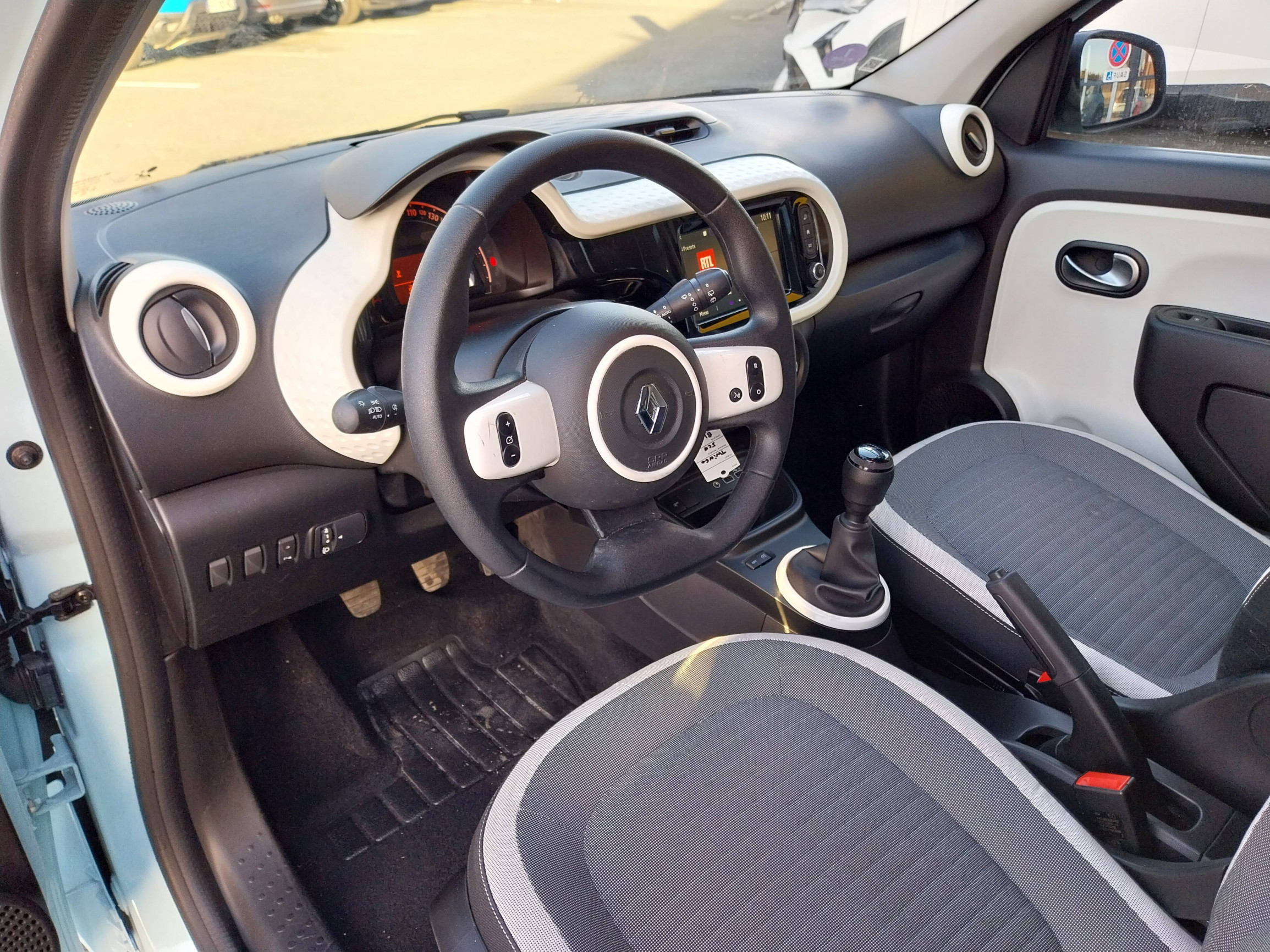 Vente en ligne Renault Twingo 3  SCe 65 au prix de 12 990 €