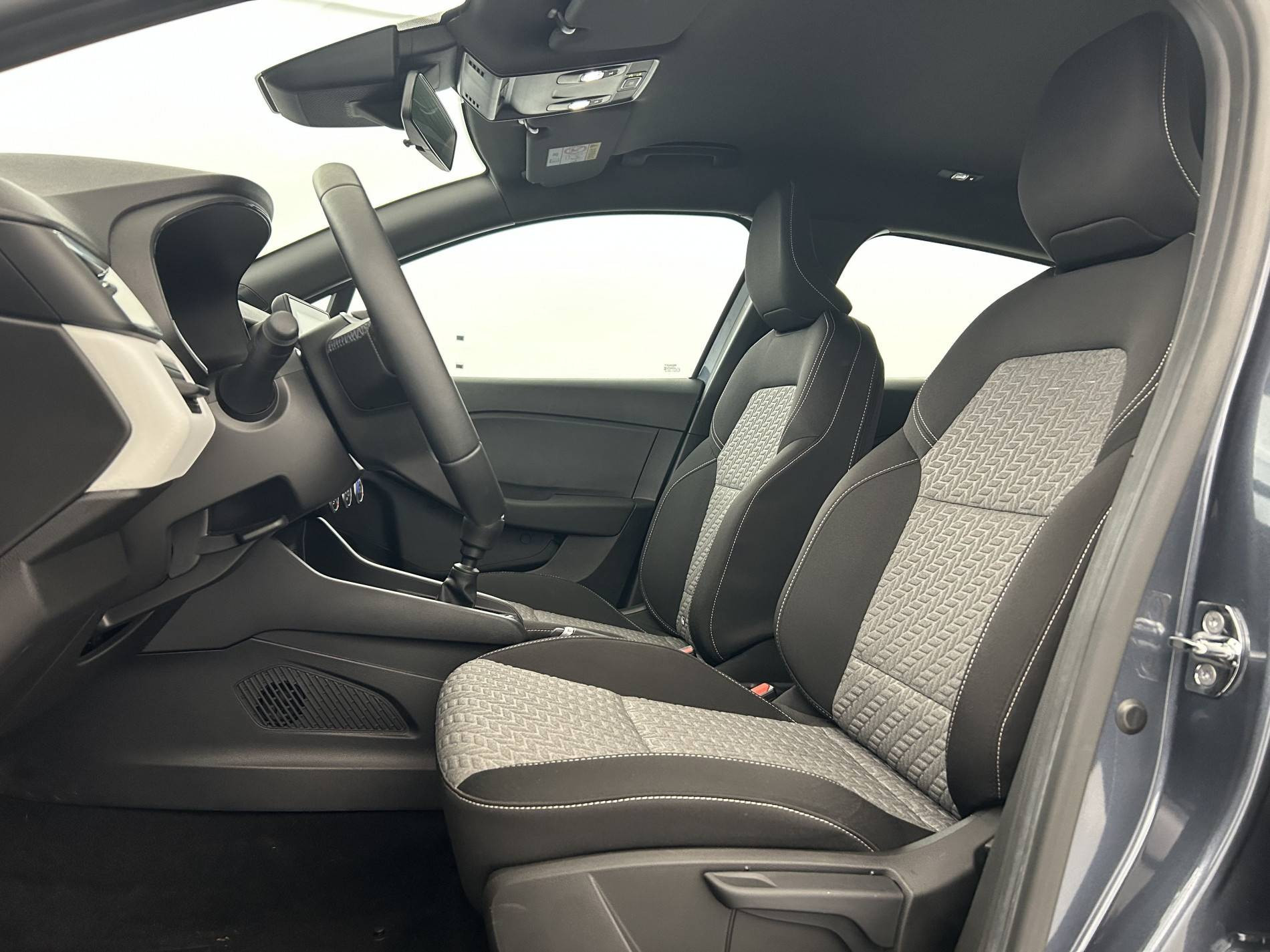 Vente en ligne Renault Clio 5 Clio TCe 90 - 21 au prix de 14 450 €