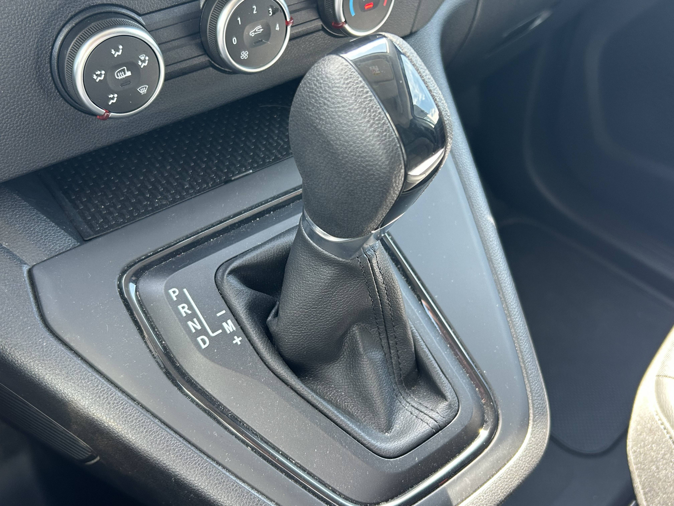 Vente en ligne Renault Kangoo Van  TOLE L1 BLUE DCI 95 AUTO au prix de 21 450 €