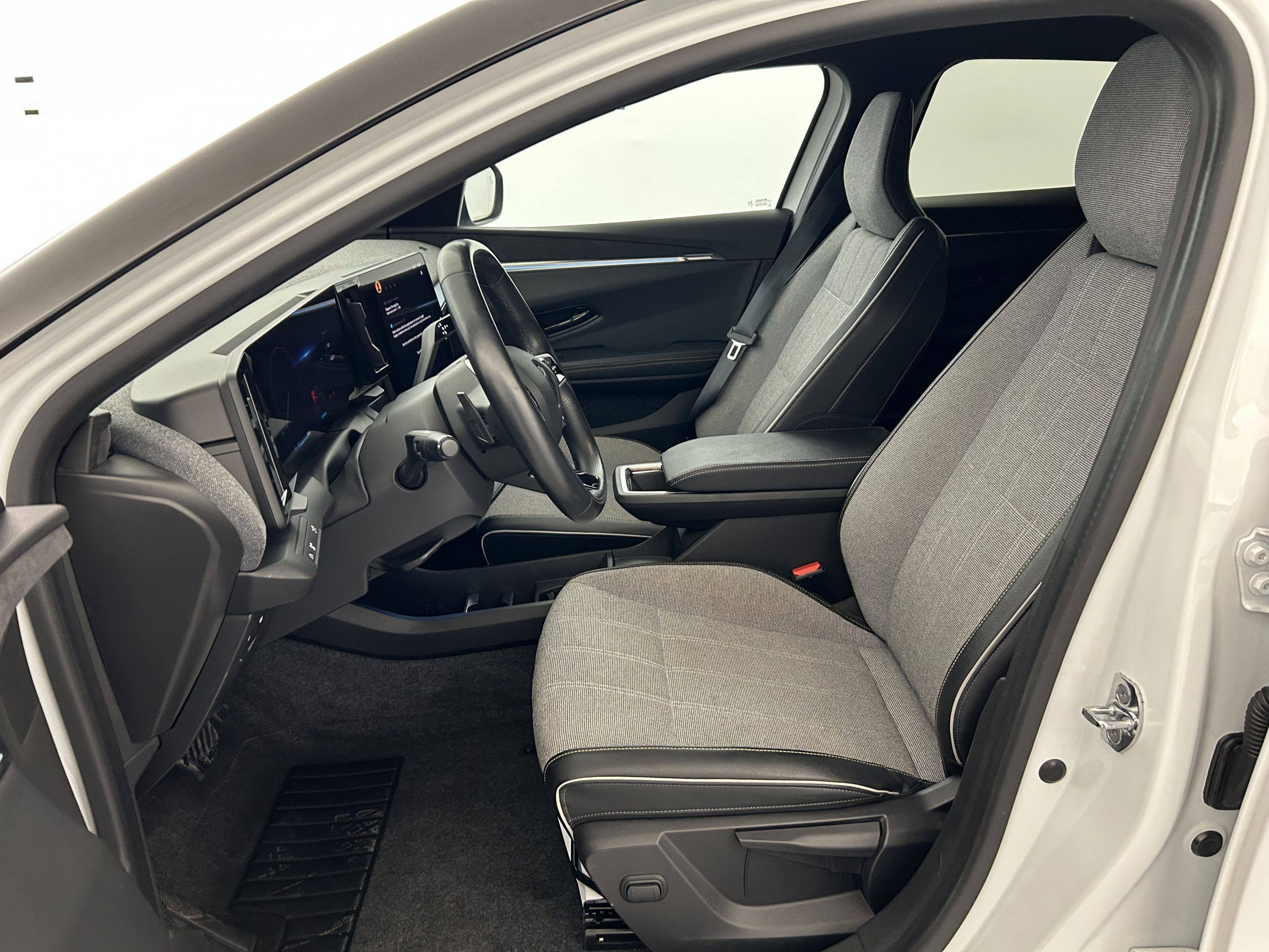 Vente en ligne Renault Megane E-Tech  EV60 220 ch optimum charge au prix de 24 990 €