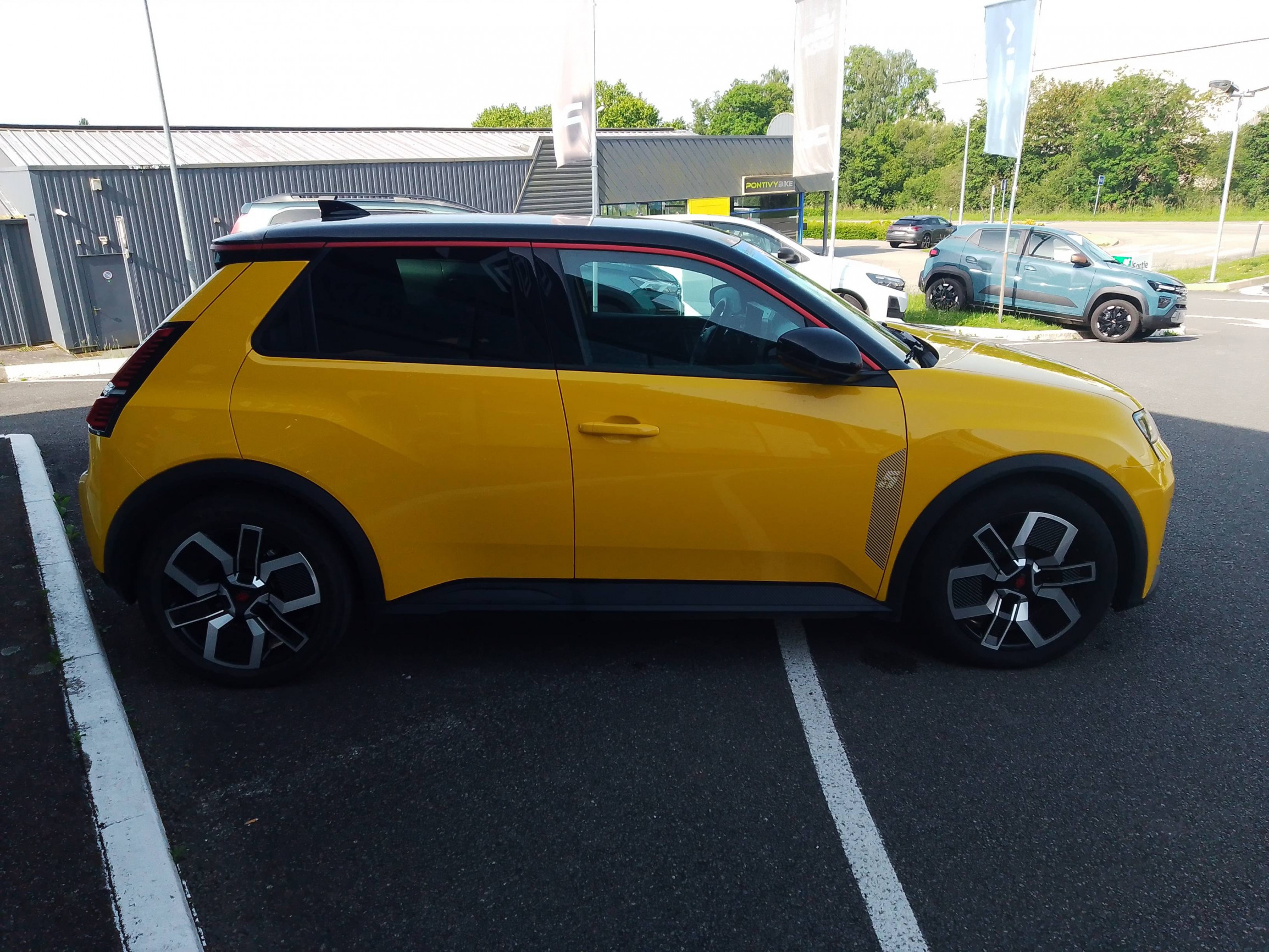 Vente en ligne Renault R5 E-Tech  150 ch autonomie confort au prix de 26 490 €