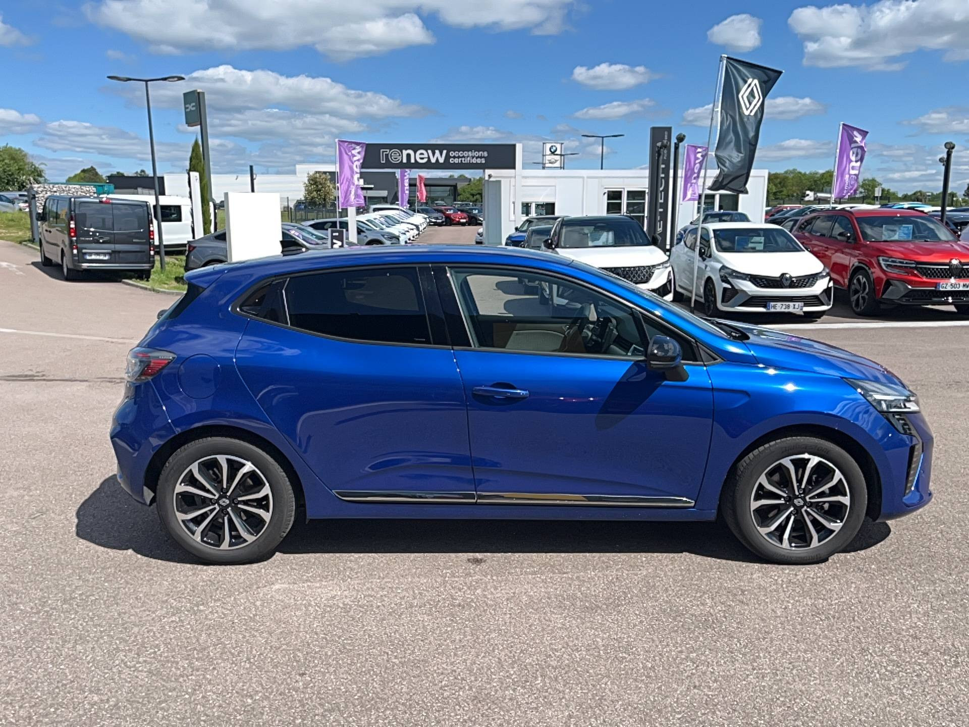 Vente en ligne Renault Clio 5 Clio E-Tech full hybrid 145 au prix de 20 791 €